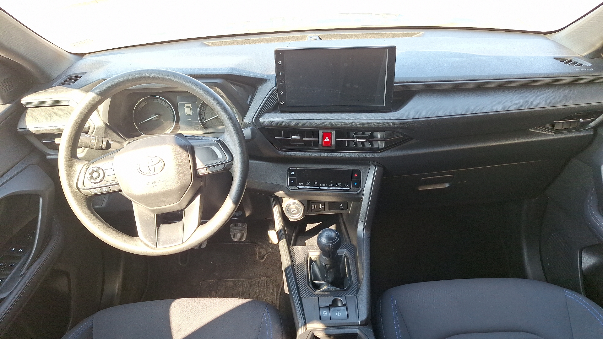 Toyota Yaris Cross — foto 6 de 15