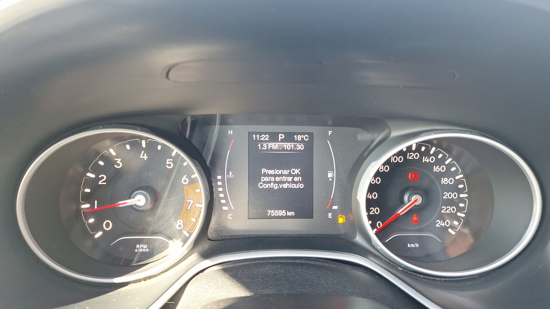 Jeep Compass — foto 9 de 15