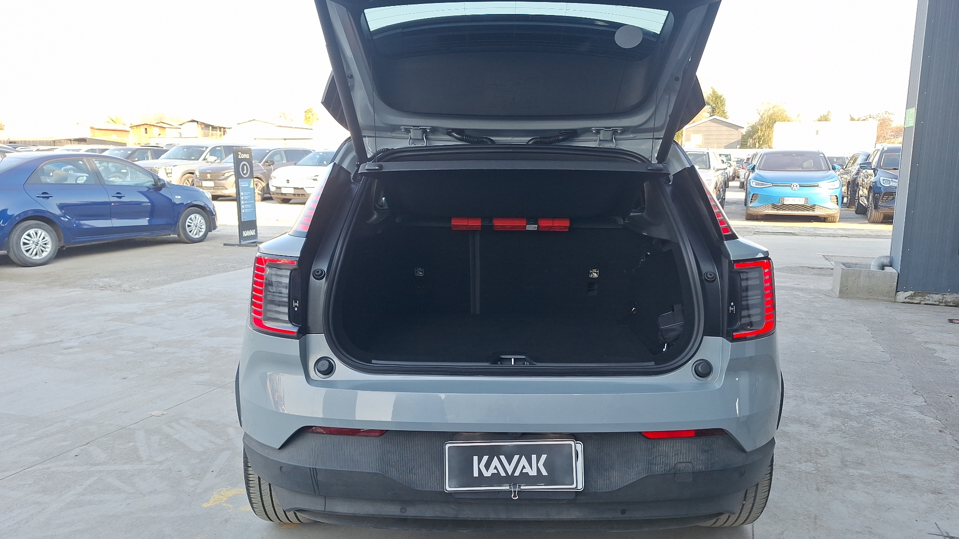Volvo Ex30 — foto 4 de 16