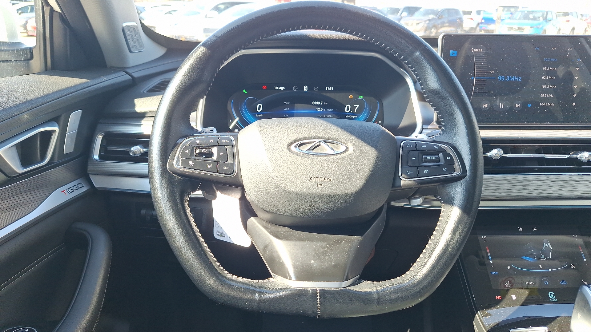 Chery Tiggo 8 Pro — foto 8 de 17