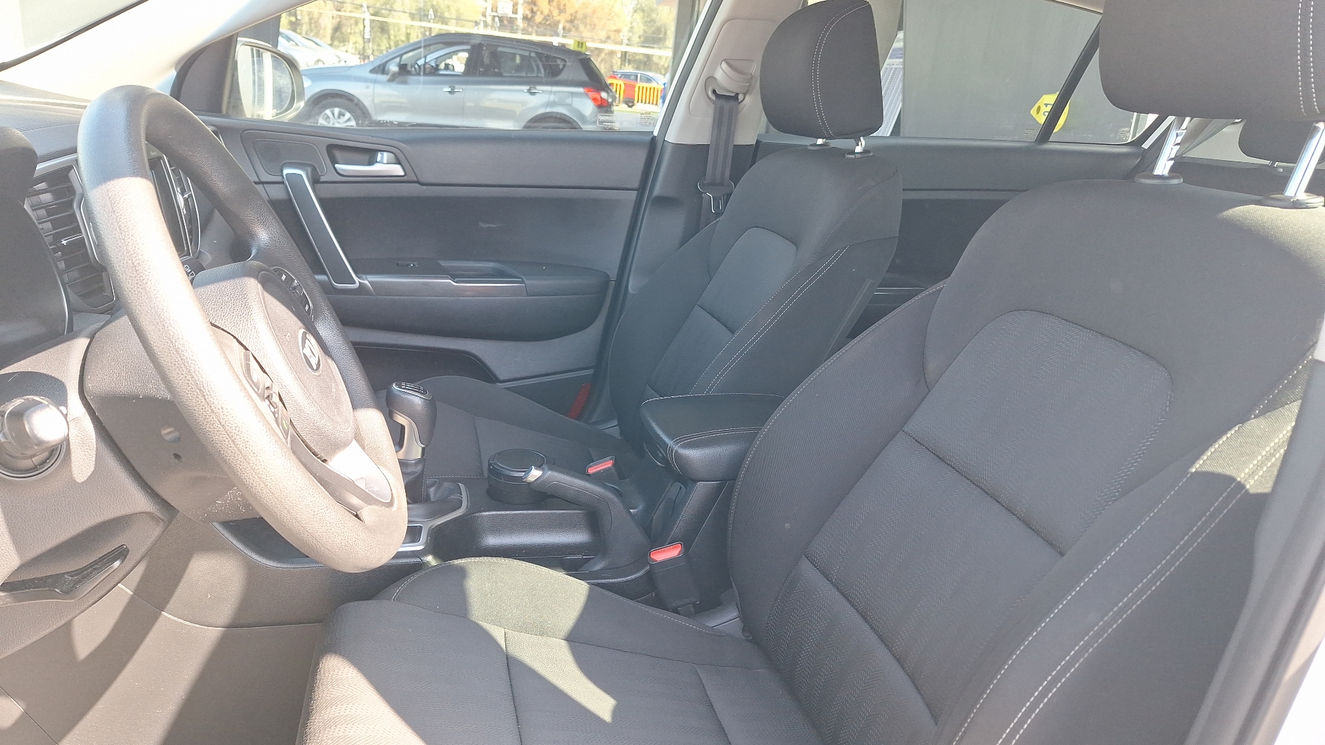 KIA Sportage — foto 14 de 15