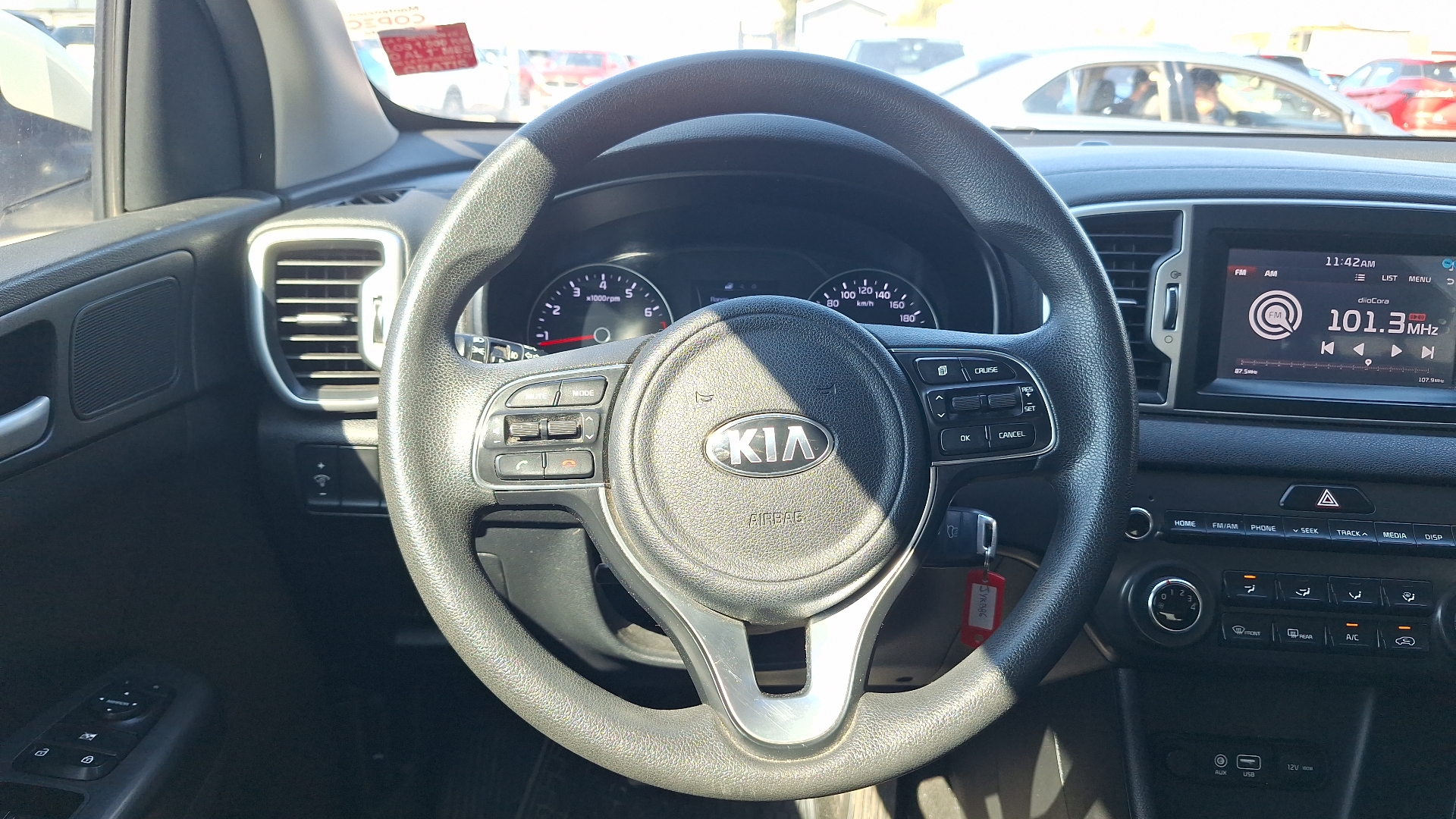 KIA Sportage — foto 8 de 15
