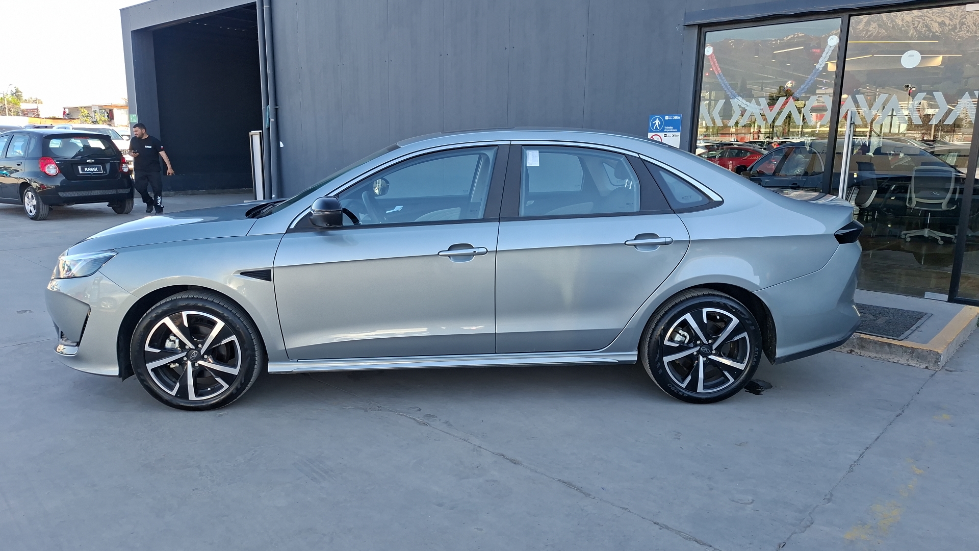 Kaiyi E5 — foto 2 de 16