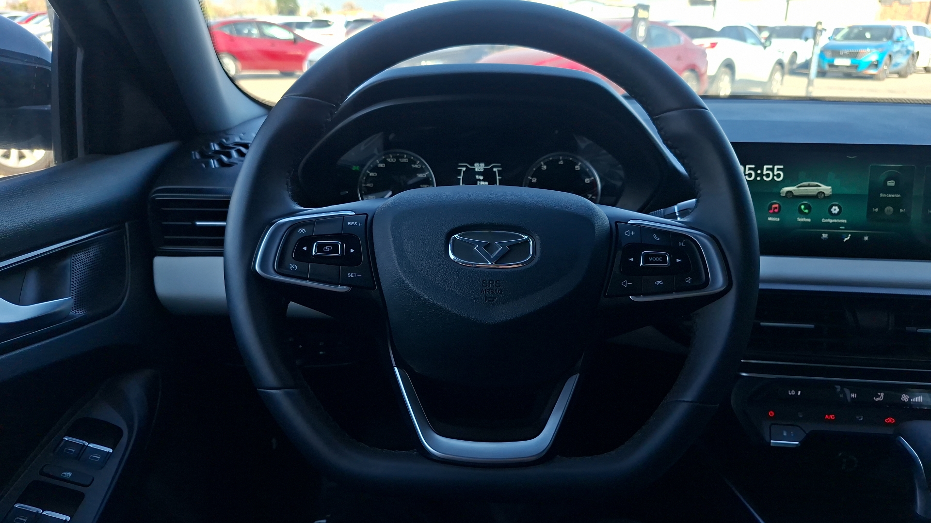 Kaiyi E5 — foto 8 de 16