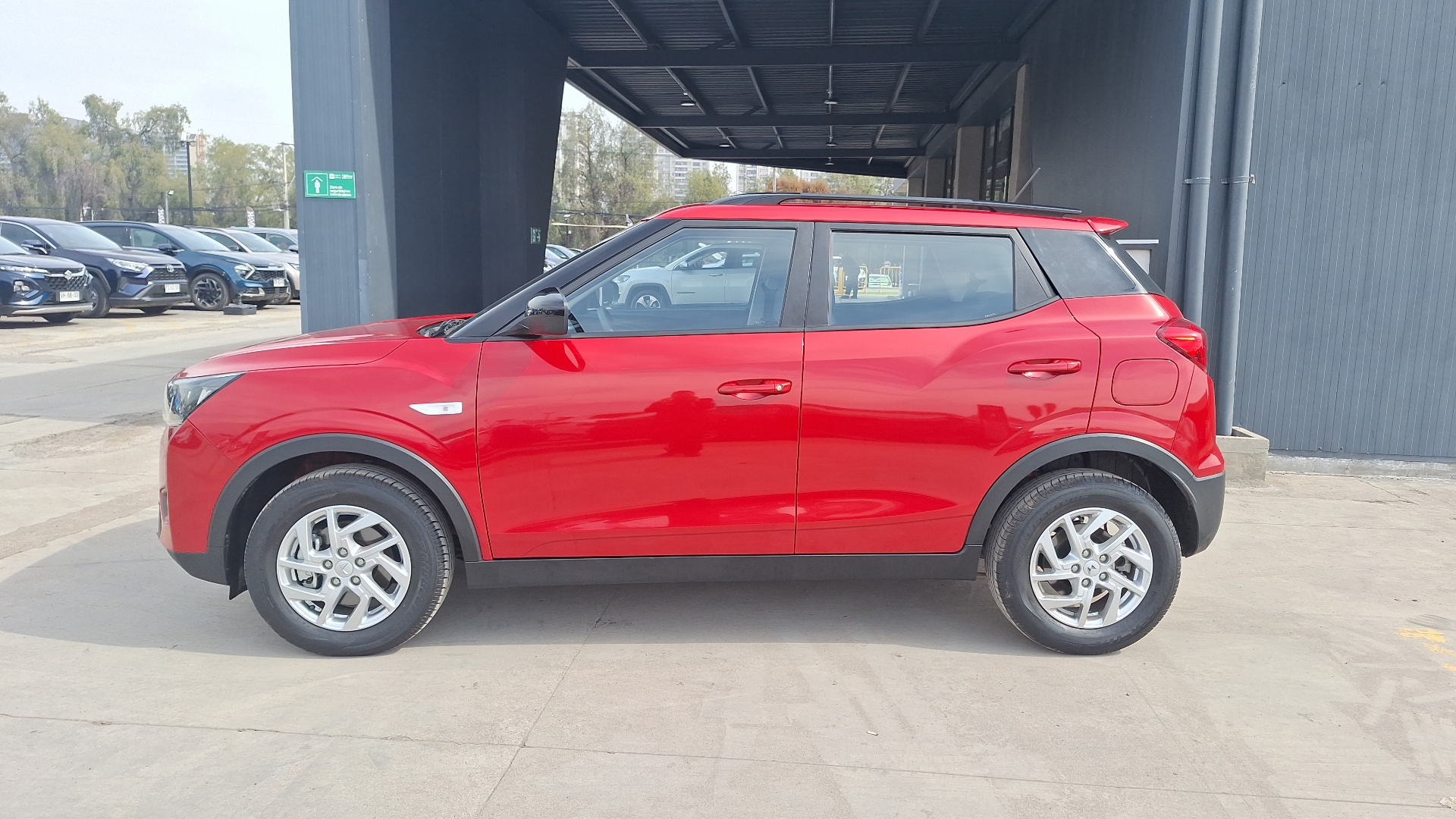 Mahindra Xuv300 — foto 2 de 14