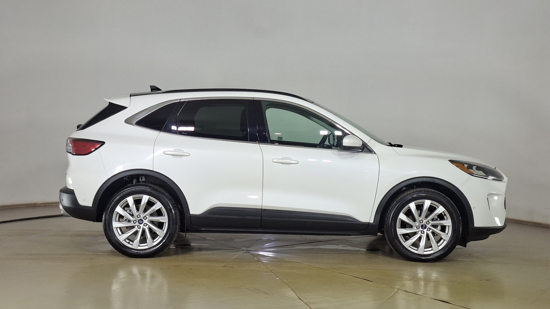 Ford Escape — foto 4 de 16