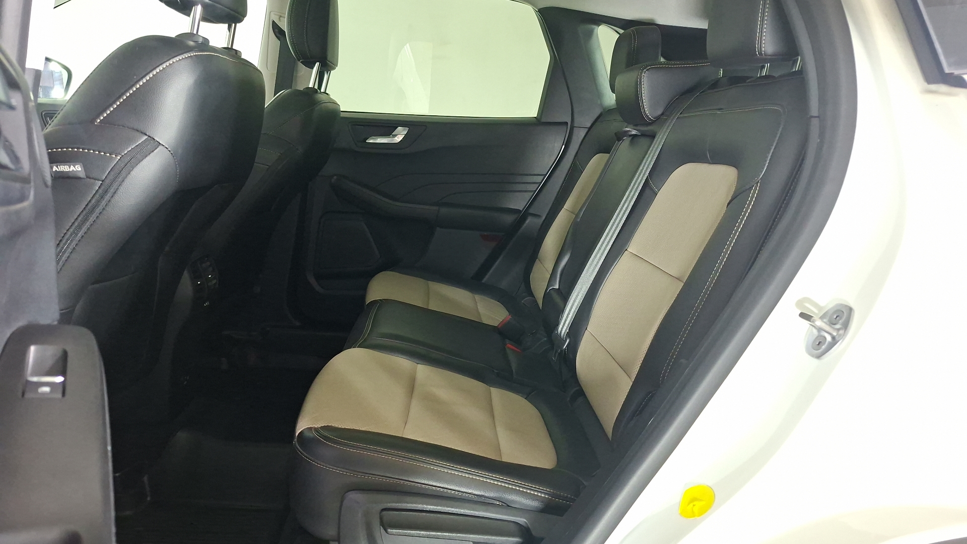 Ford Escape — foto 15 de 16