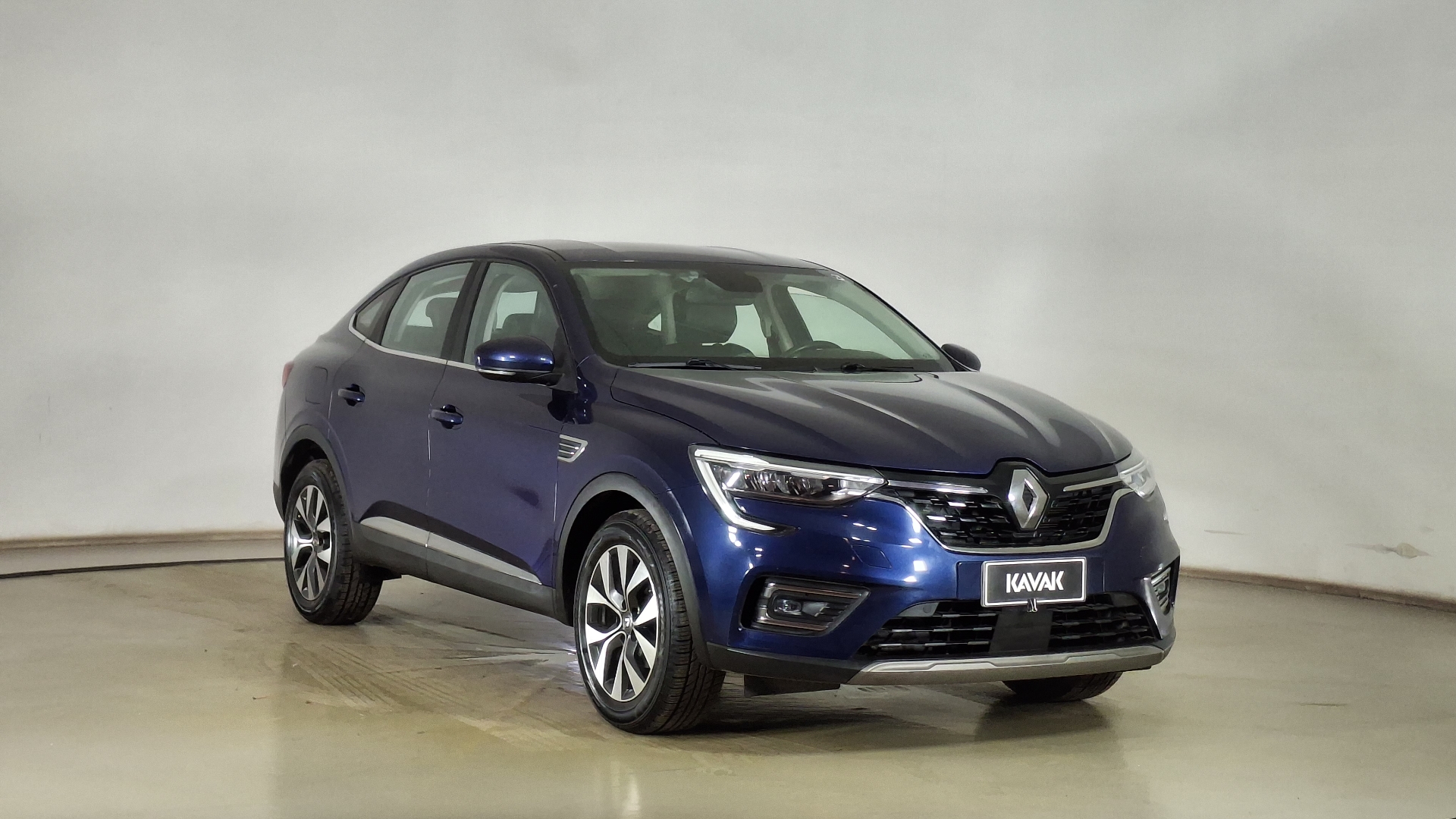 Renault Arkana — foto 3 de 16