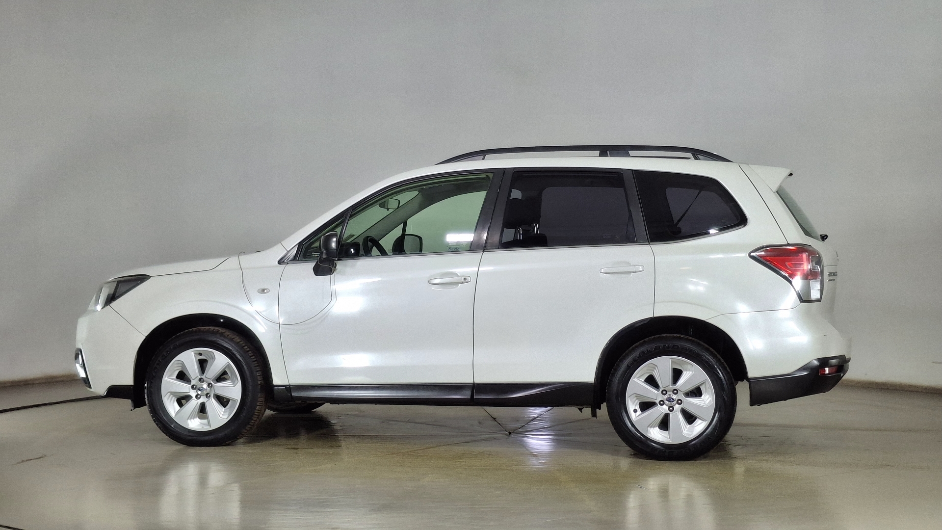 Subaru Forester — foto 7 de 15