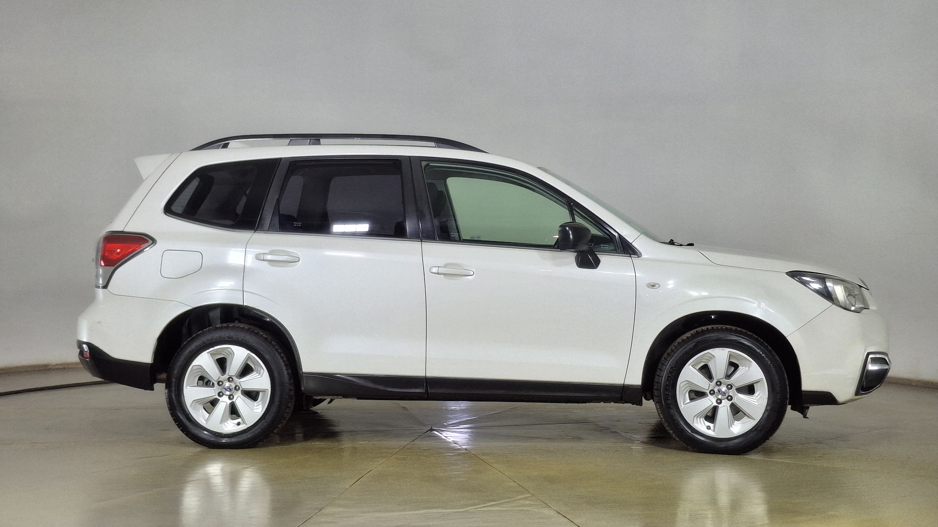 Subaru Forester — foto 4 de 15