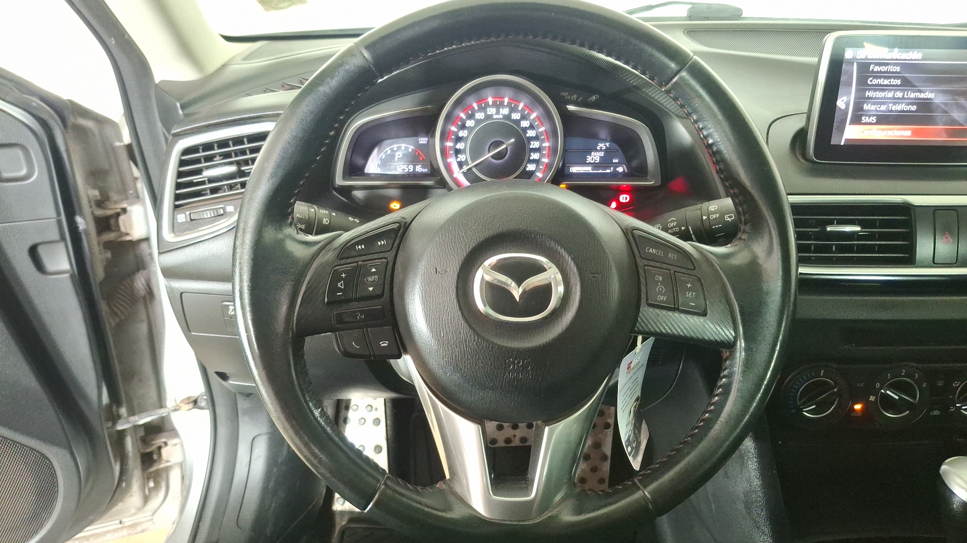 Mazda 3 — foto 8 de 17