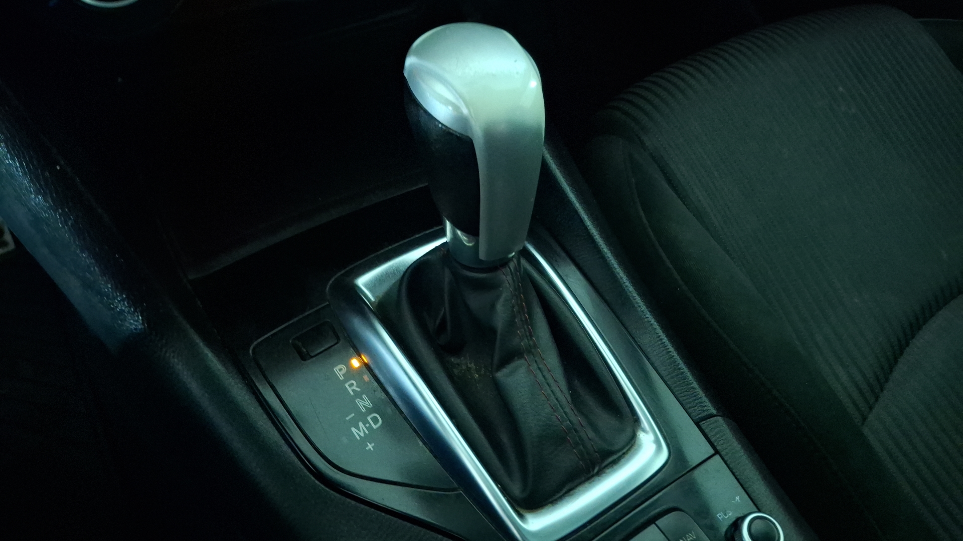 Mazda 3 — foto 11 de 17