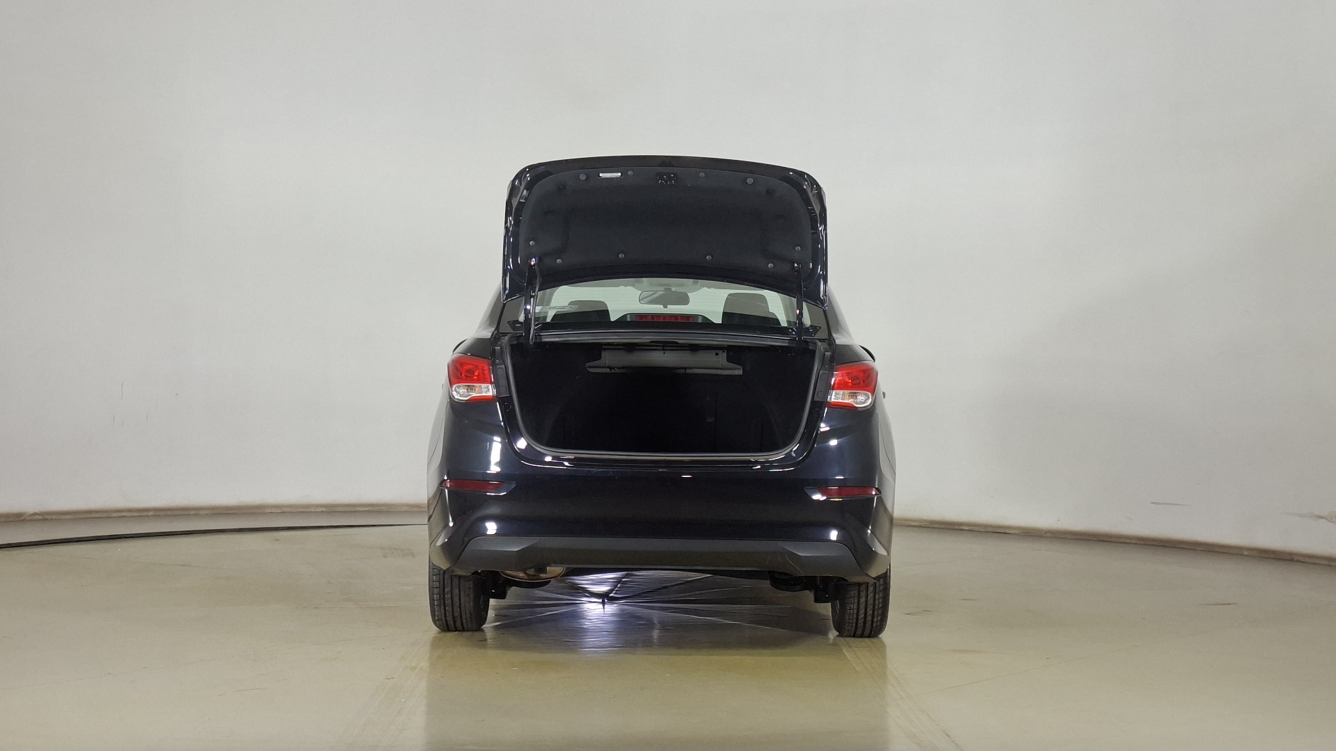 Changan Alsvin — foto 6 de 16