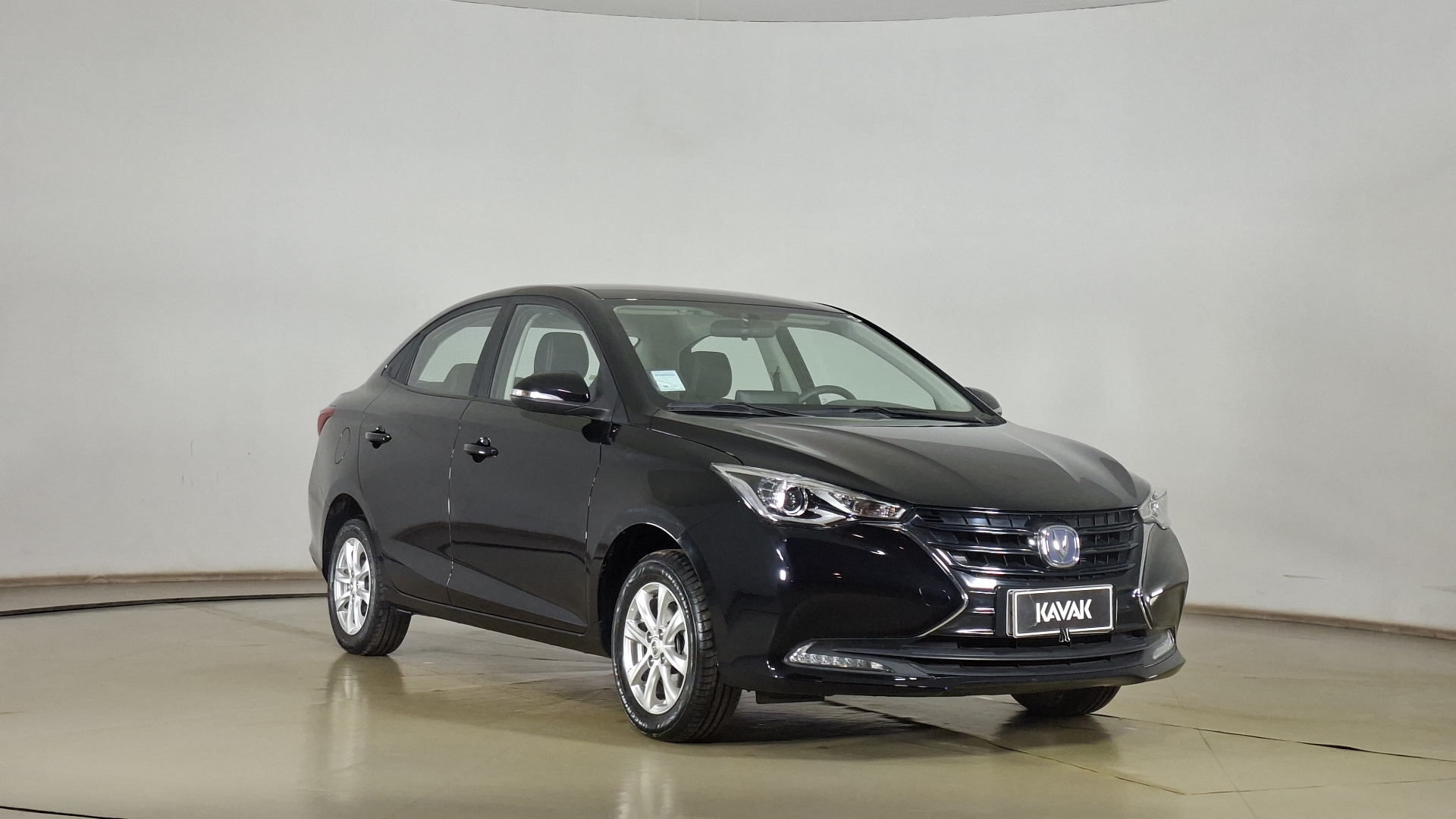 Changan Alsvin — foto 3 de 16