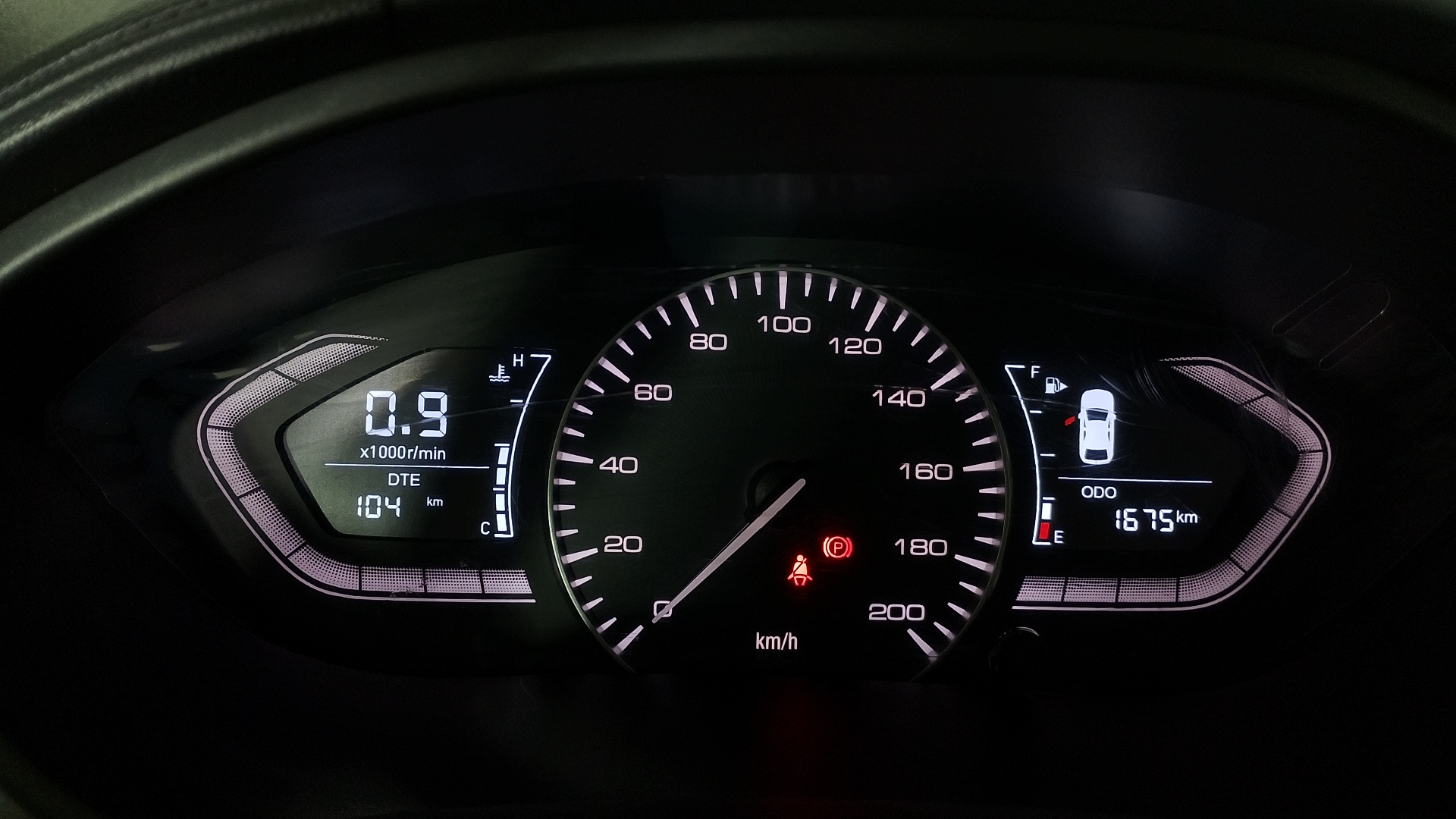 Changan Alsvin — foto 9 de 16