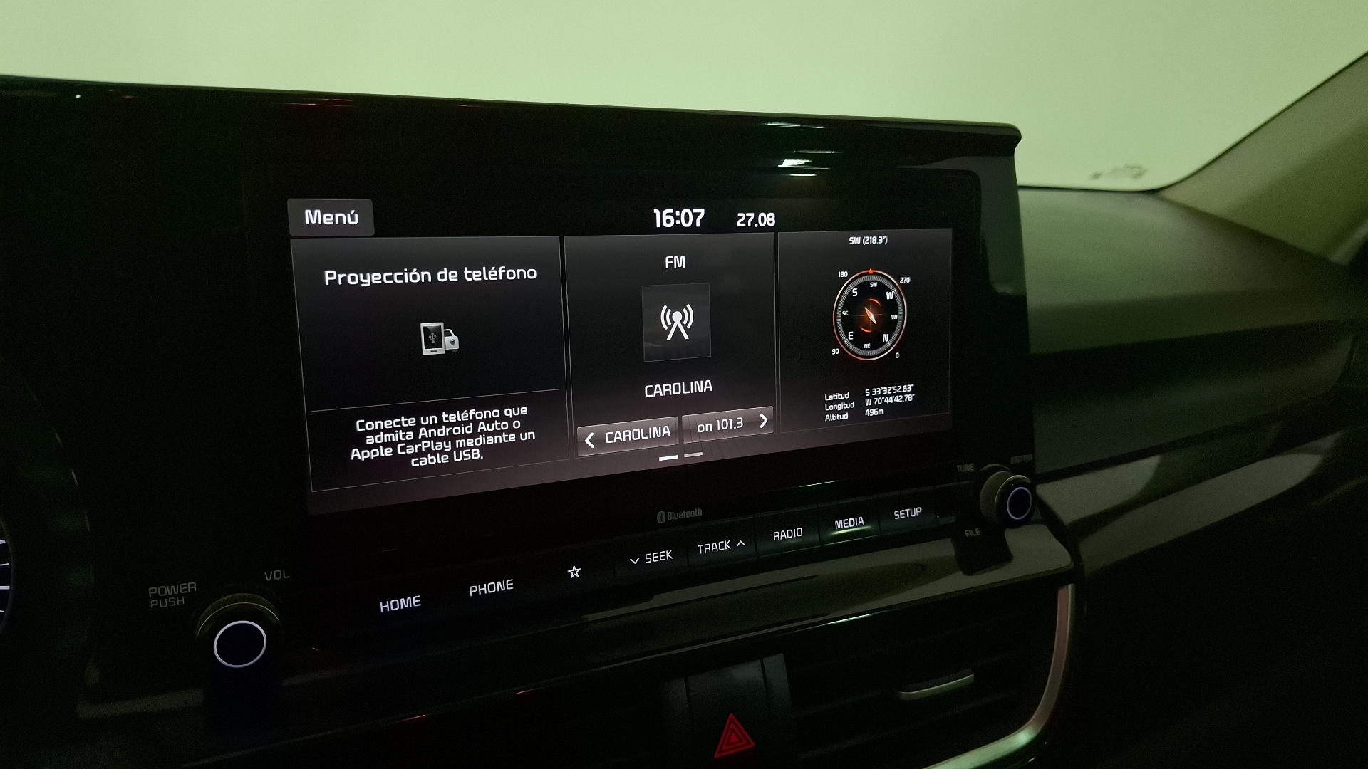 KIA Seltos — foto 10 de 16