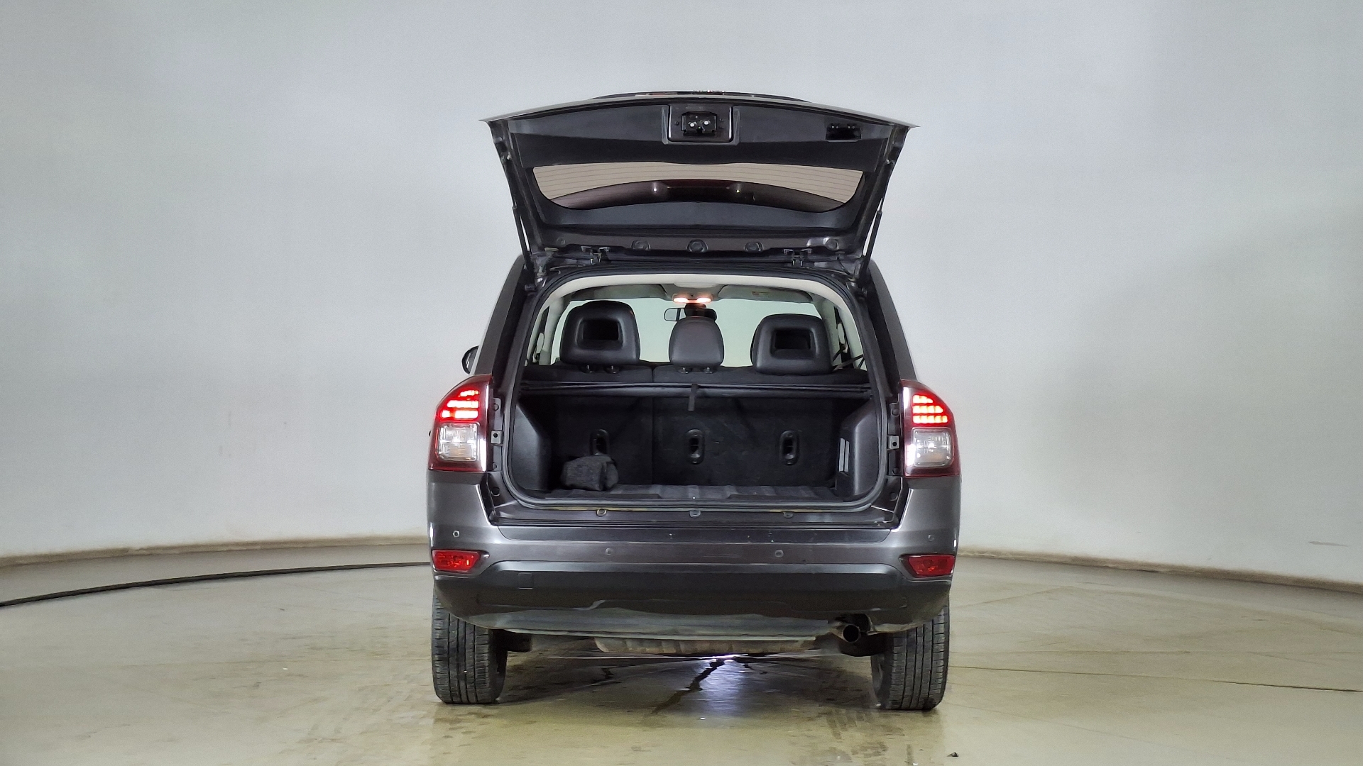 Jeep Compass — foto 6 de 15