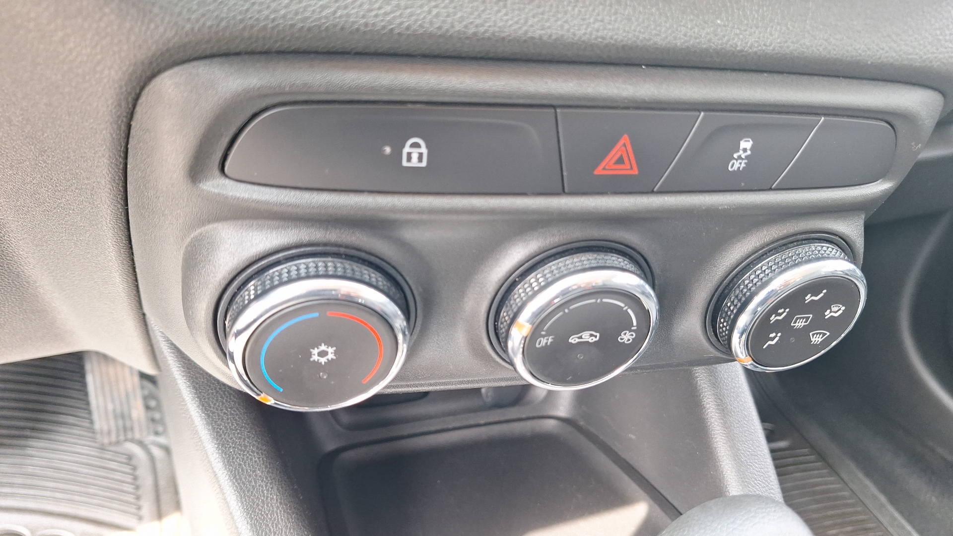 Chevrolet Tracker — foto 15 de 15