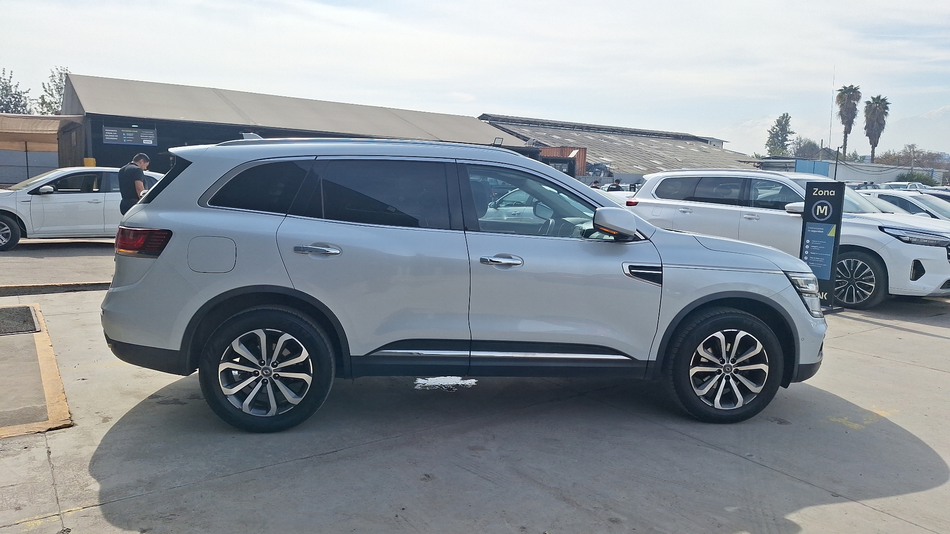 Renault Koleos — foto 5 de 17