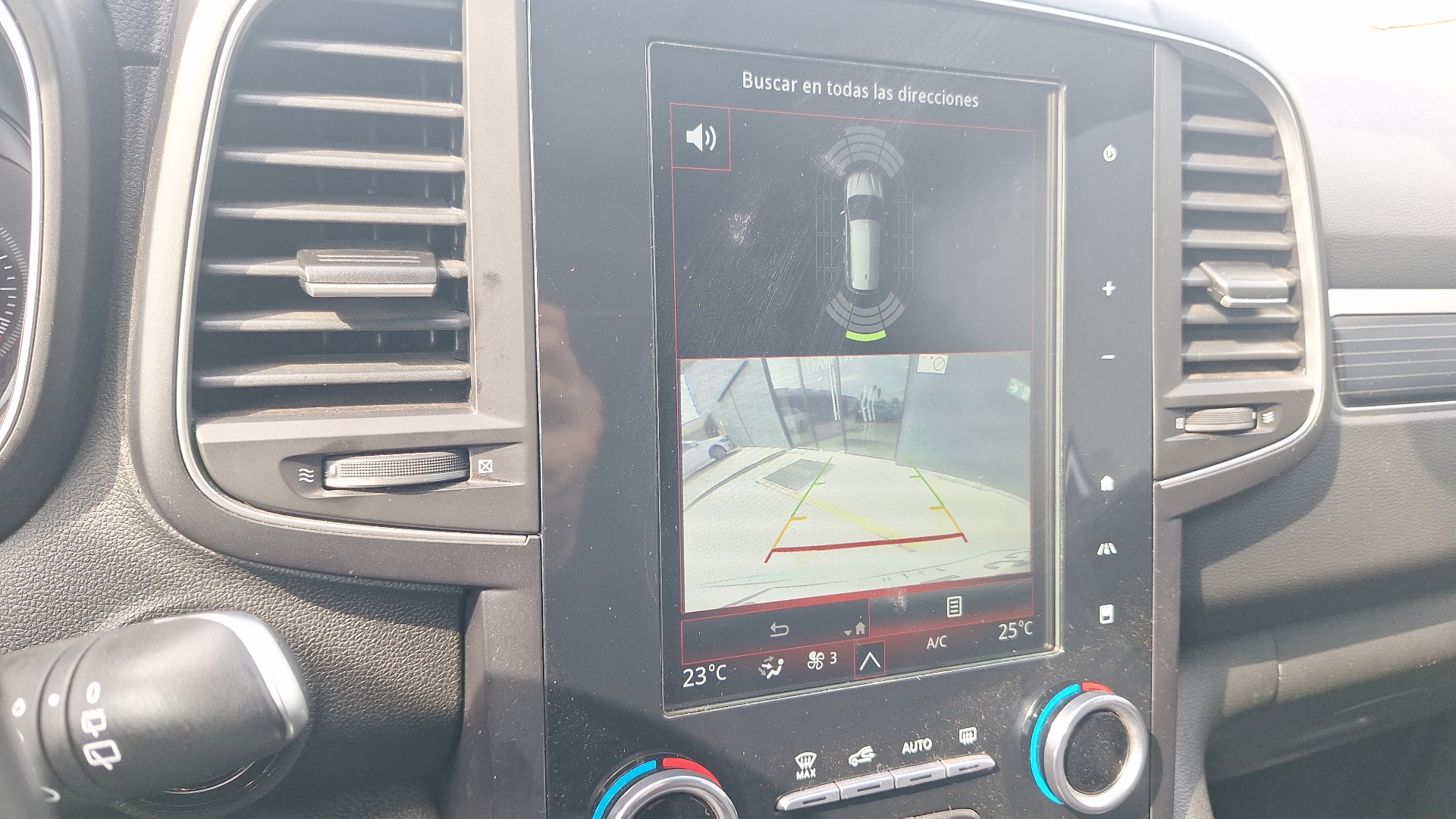Renault Koleos — foto 13 de 17