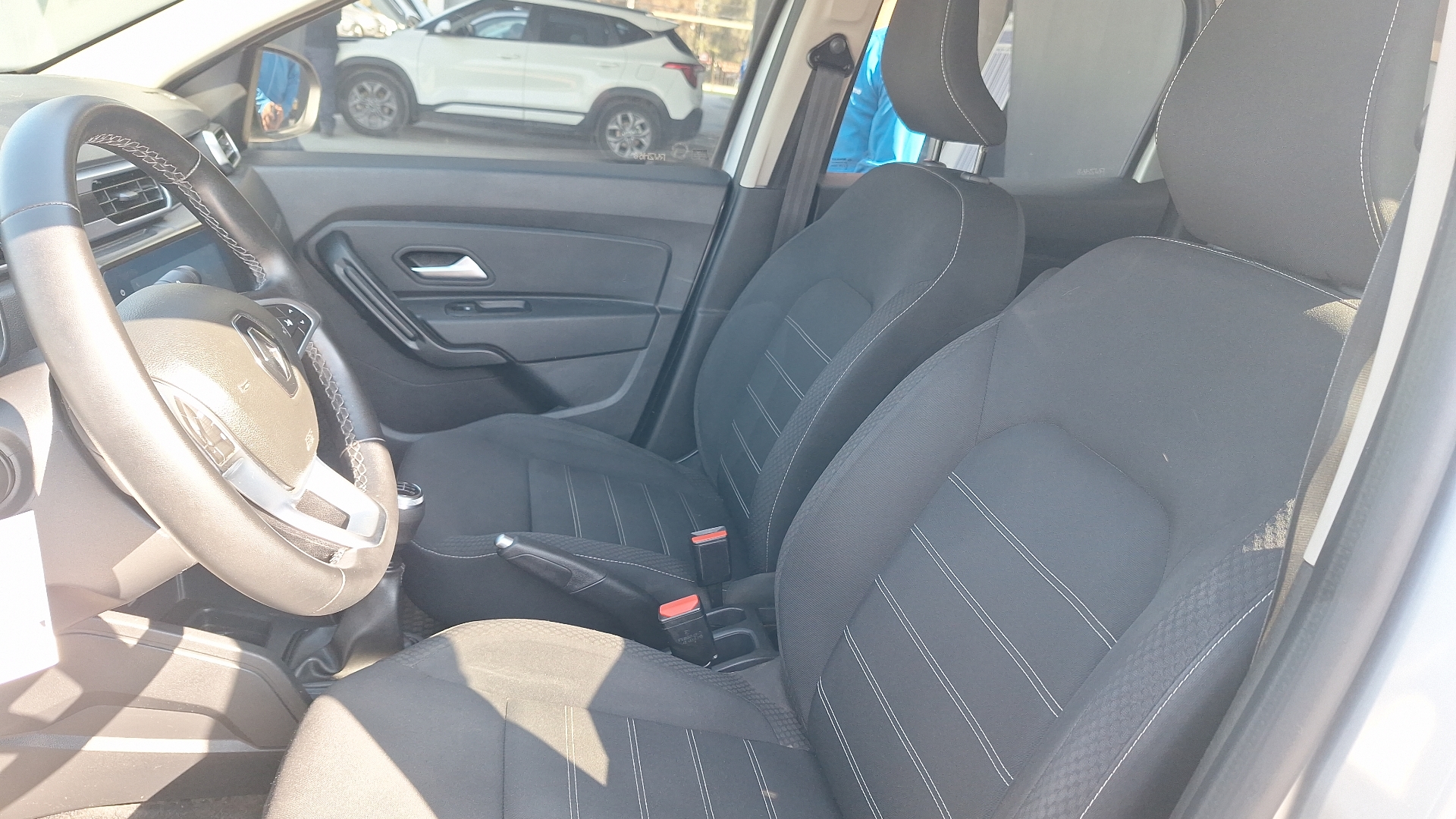 Renault Duster — foto 14 de 15