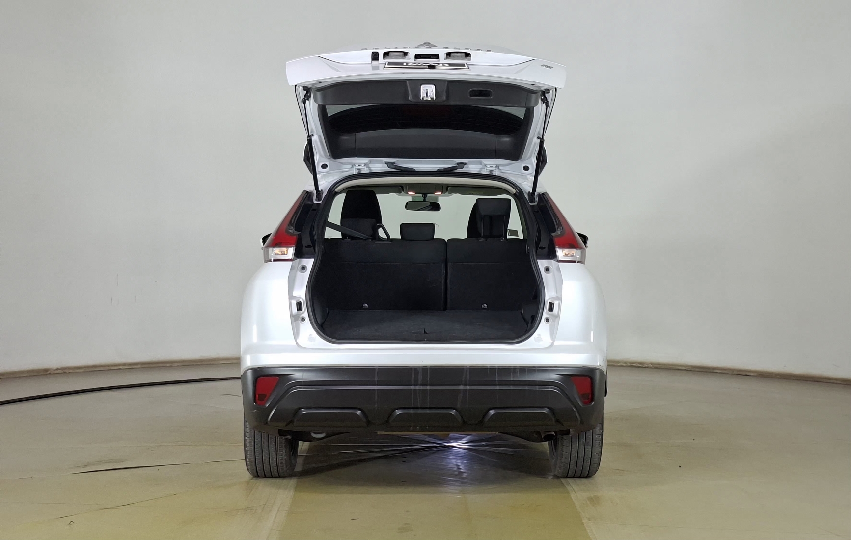 Mitsubishi Eclipse Cross — foto 6 de 16