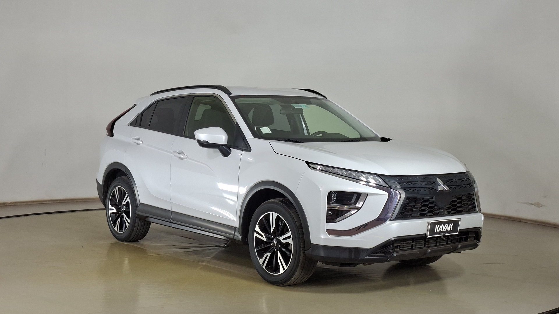 Mitsubishi Eclipse Cross — foto 3 de 16