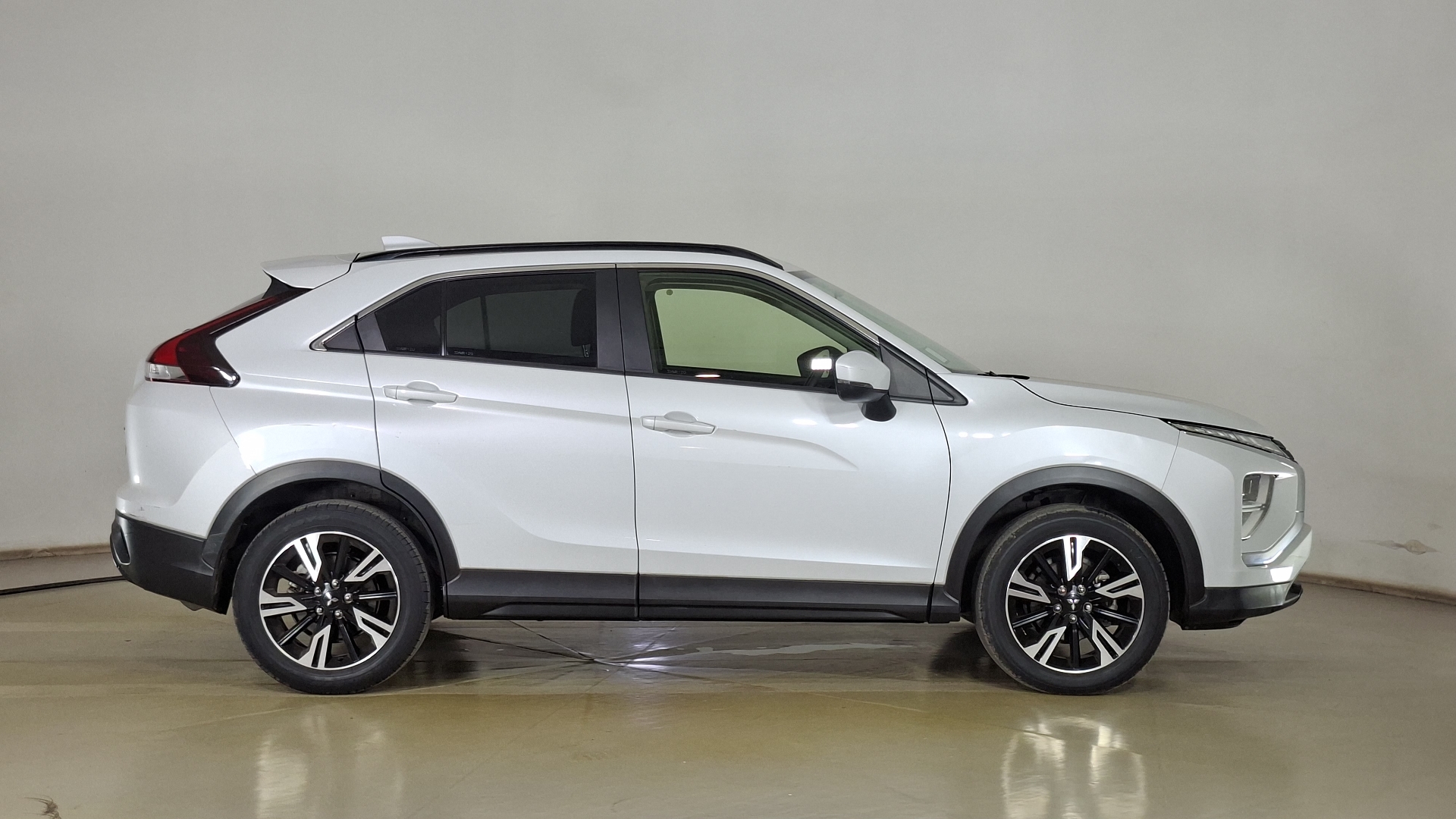 Mitsubishi Eclipse Cross — foto 4 de 16