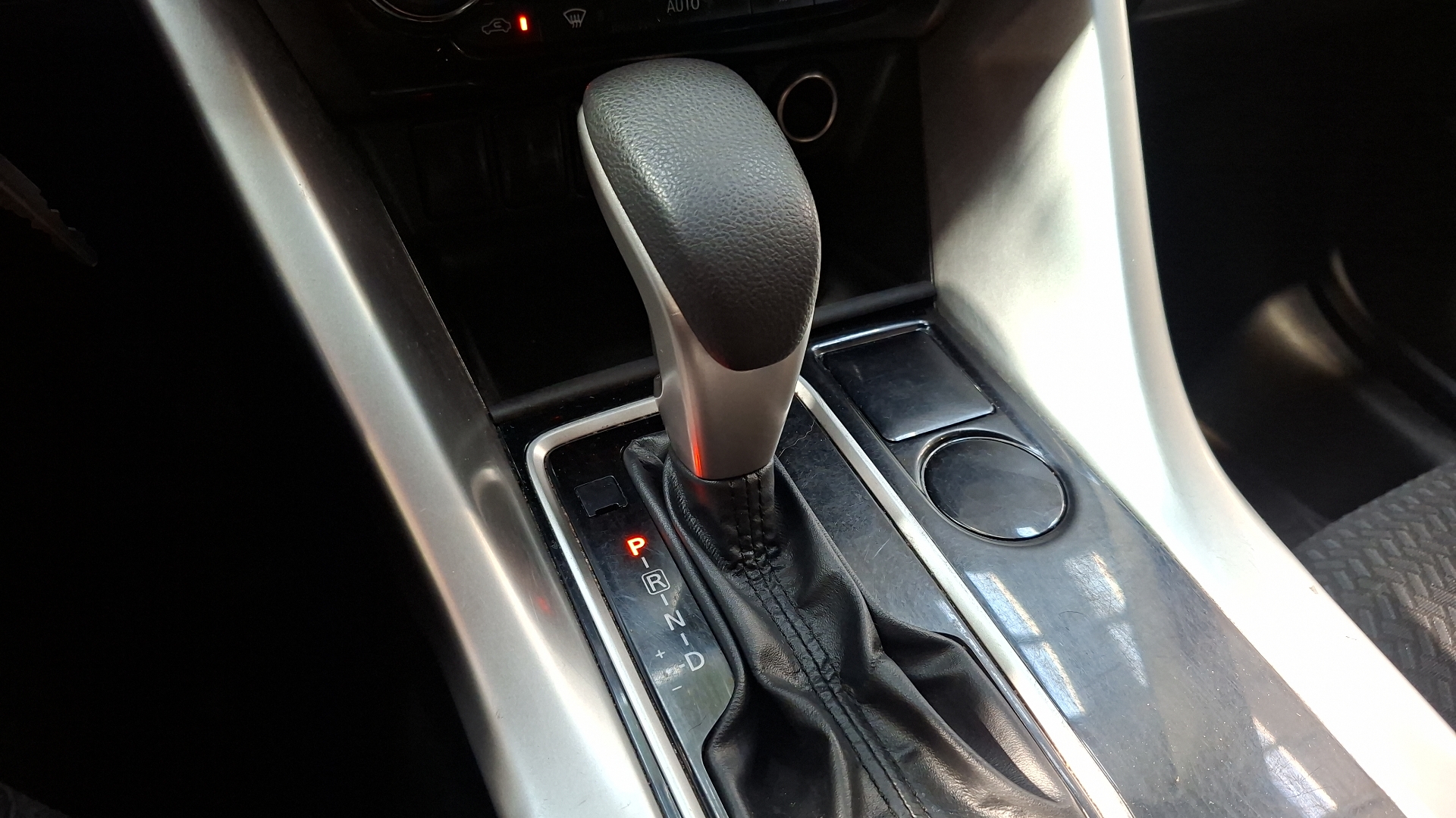 Mitsubishi Eclipse Cross — foto 11 de 16