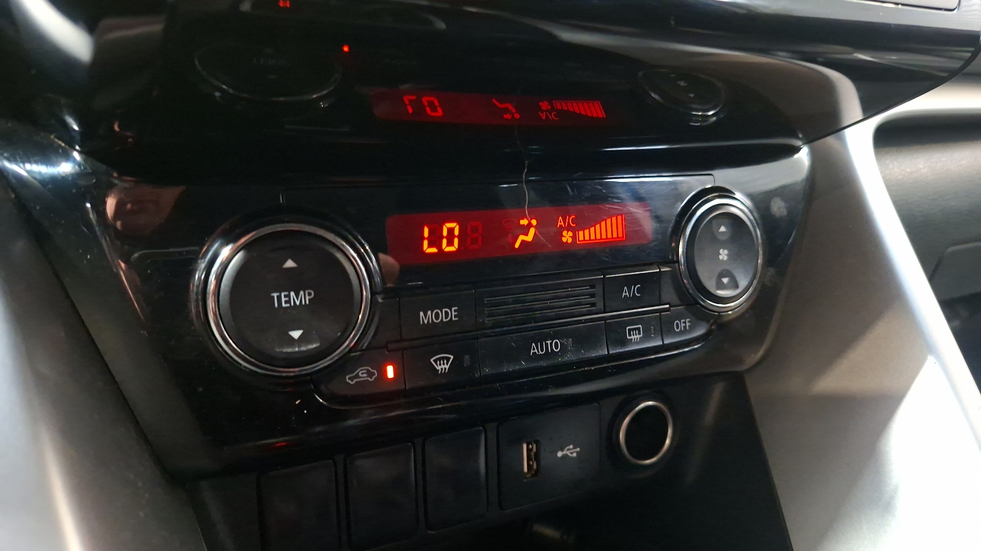 Mitsubishi Eclipse Cross — foto 15 de 16