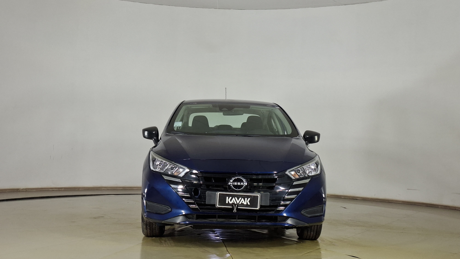 Nissan Versa — foto 2 de 15