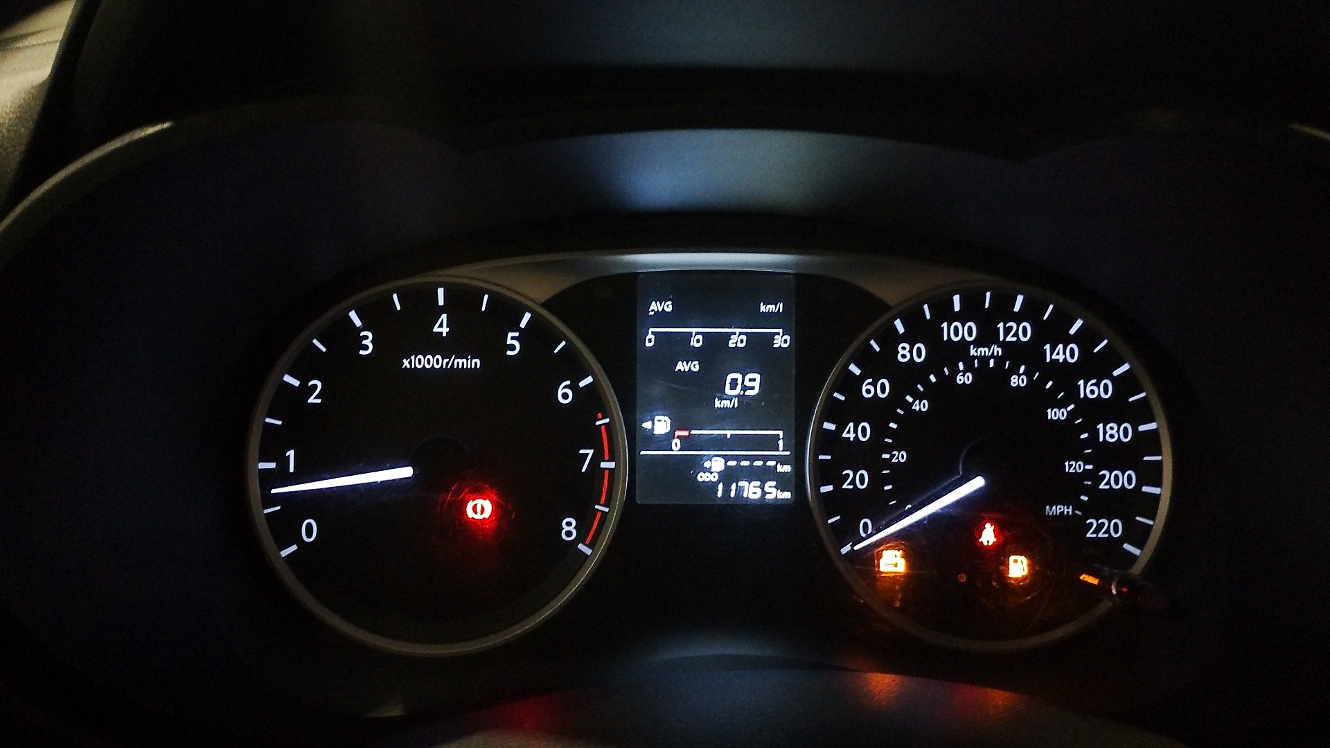 Nissan Versa — foto 9 de 15