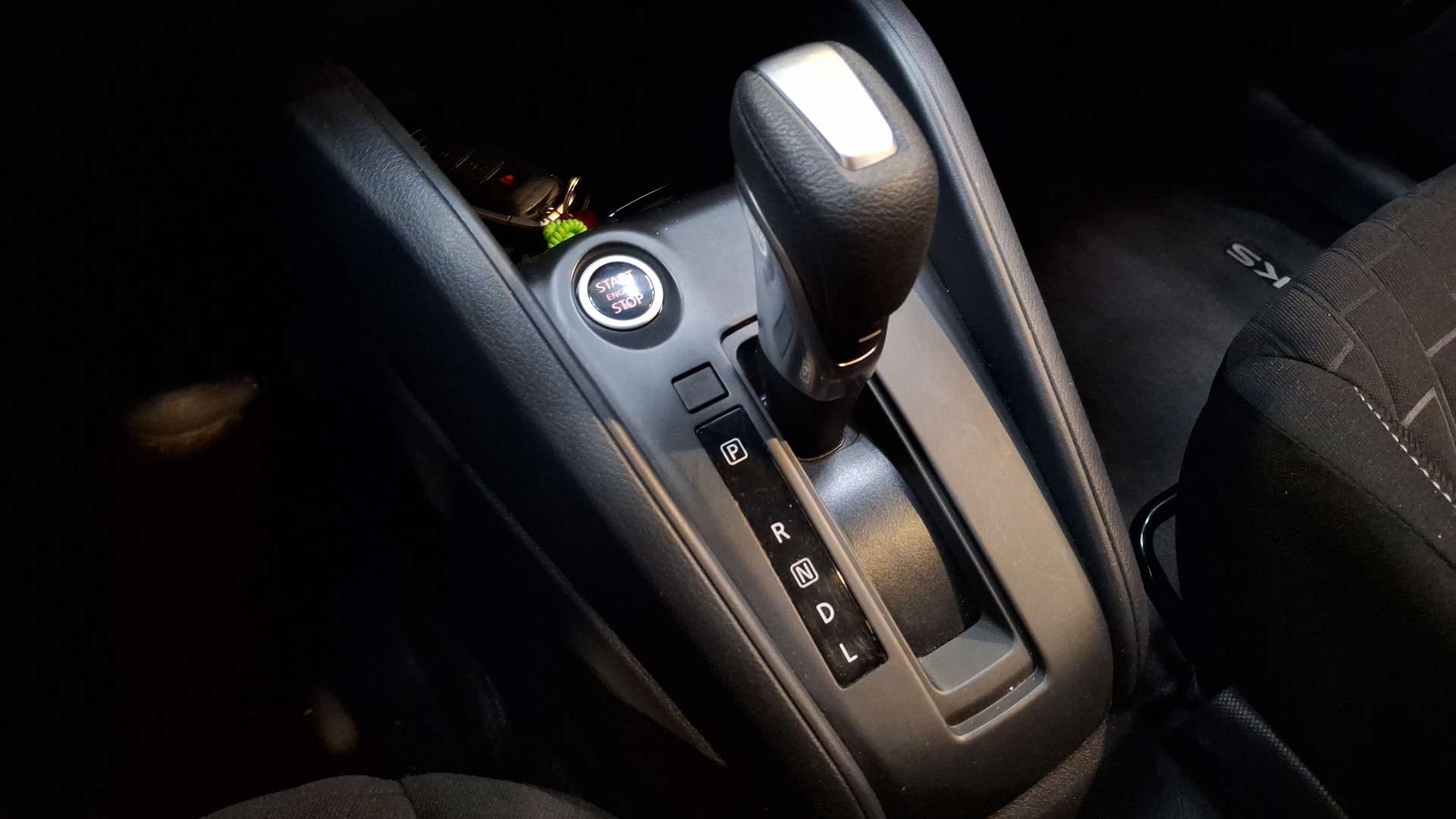 Nissan Kicks — foto 11 de 16