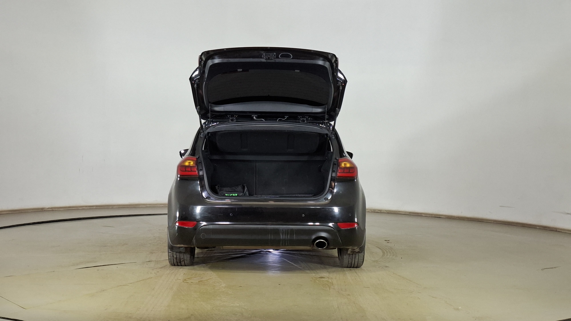 KIA Cerato 5 — foto 6 de 18