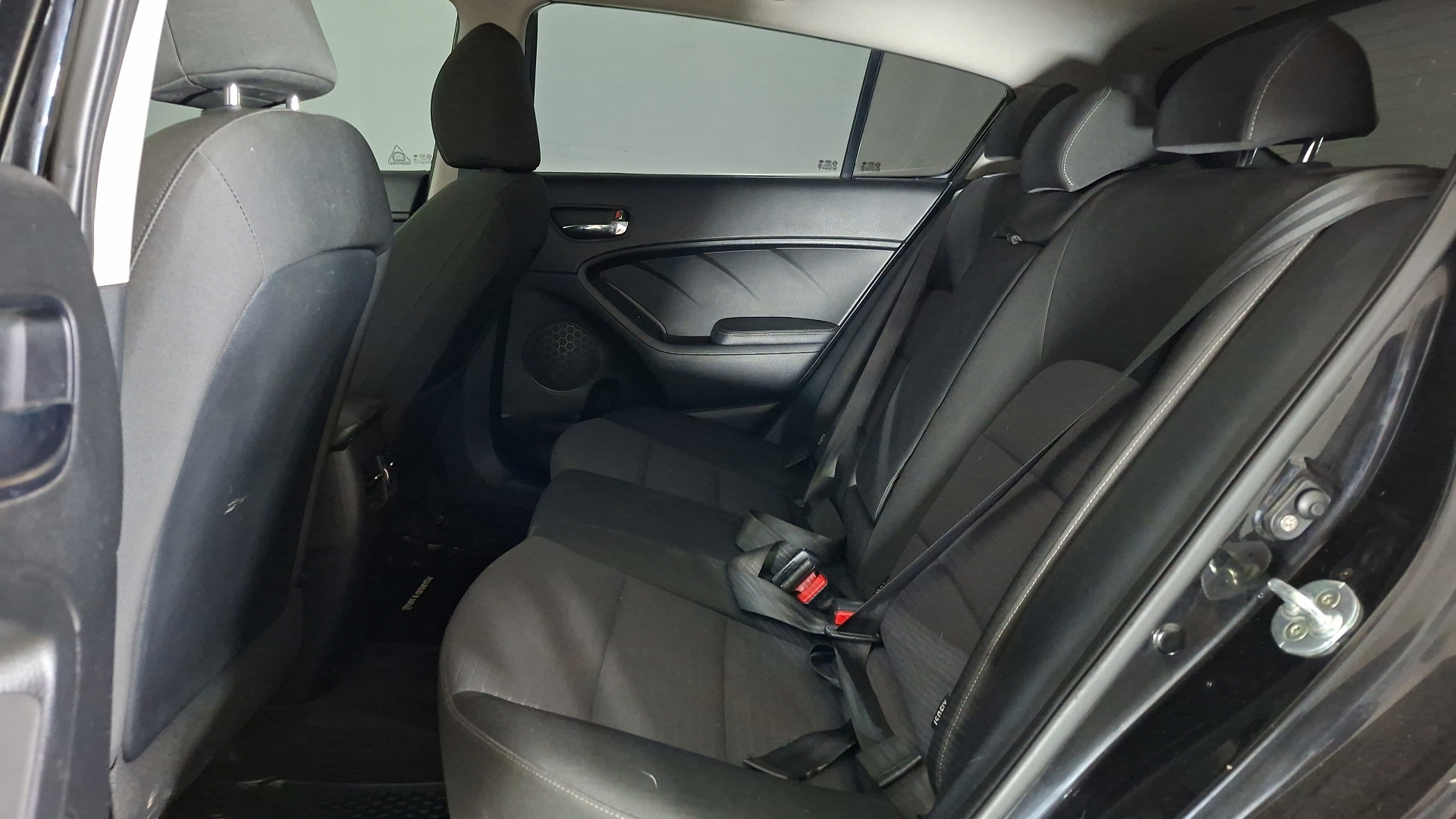 KIA Cerato 5 — foto 16 de 18