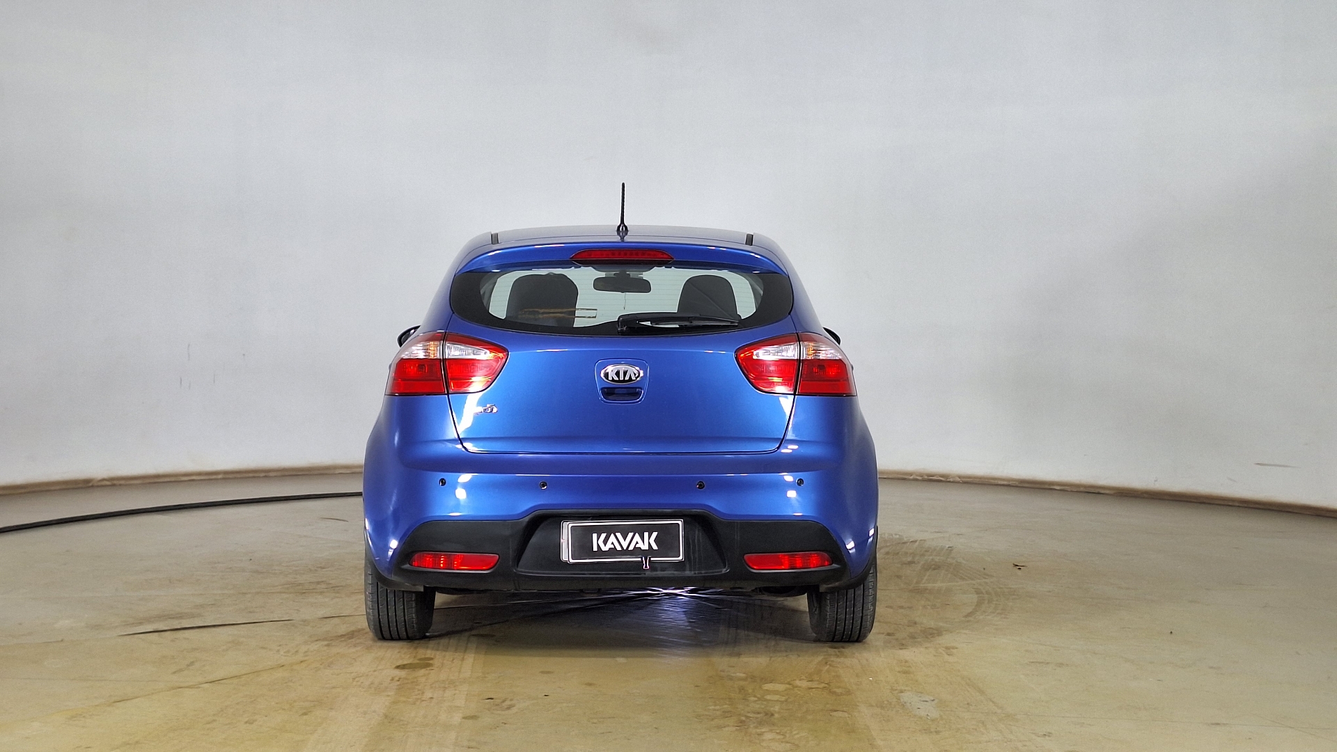 KIA Rio5 — foto 5 de 15