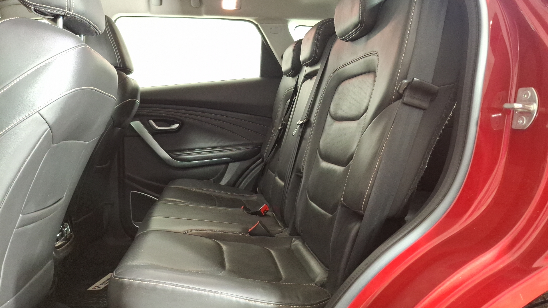 Jetour X70 — foto 15 de 18