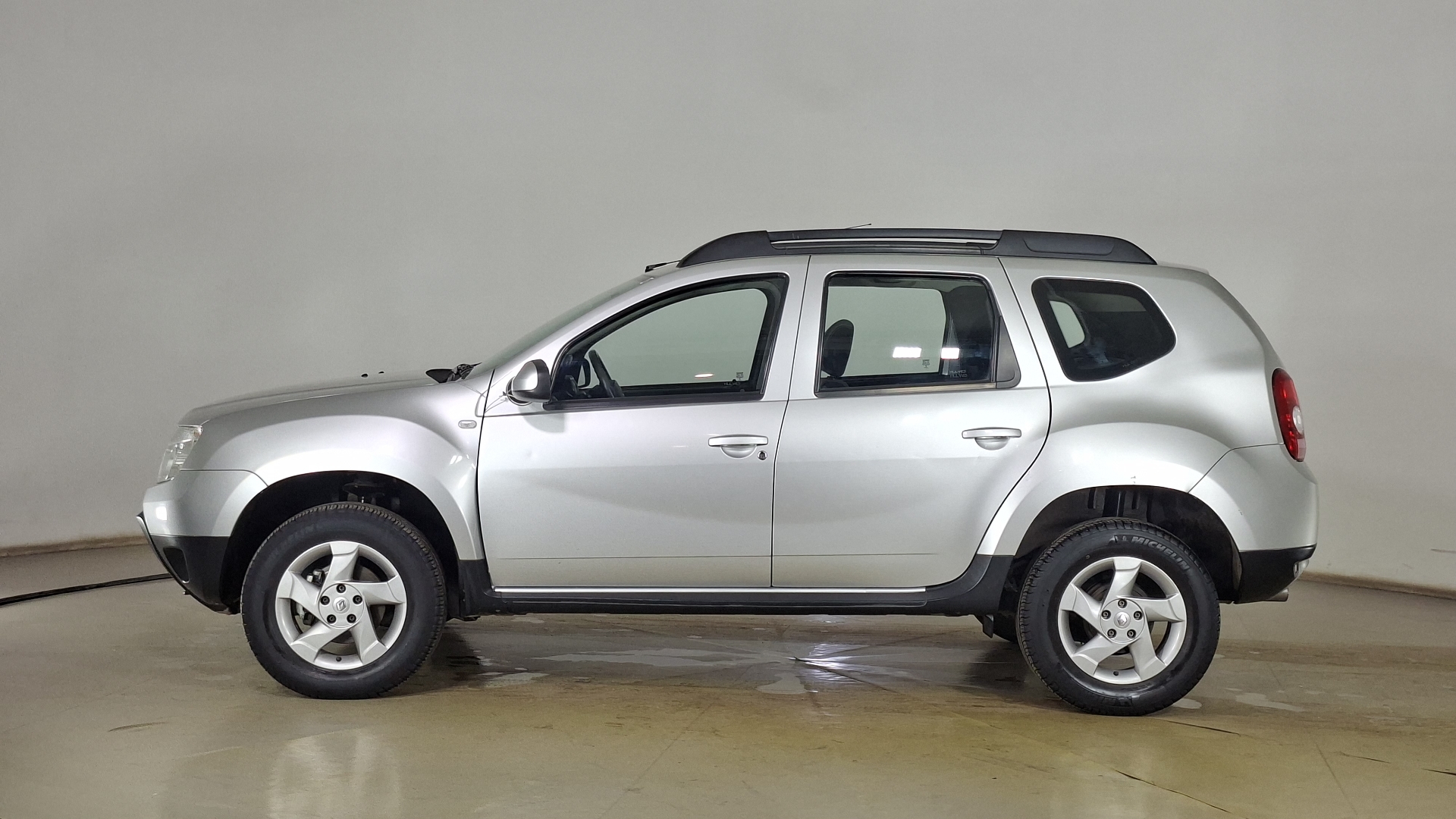 Renault Duster — foto 7 de 15