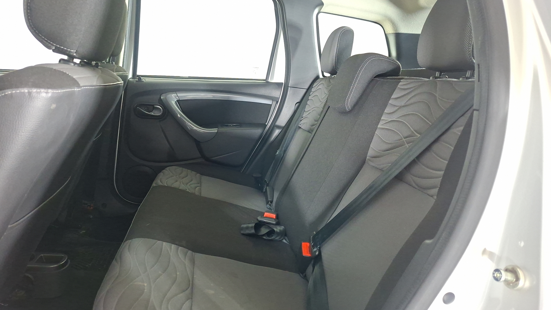 Renault Duster — foto 13 de 15