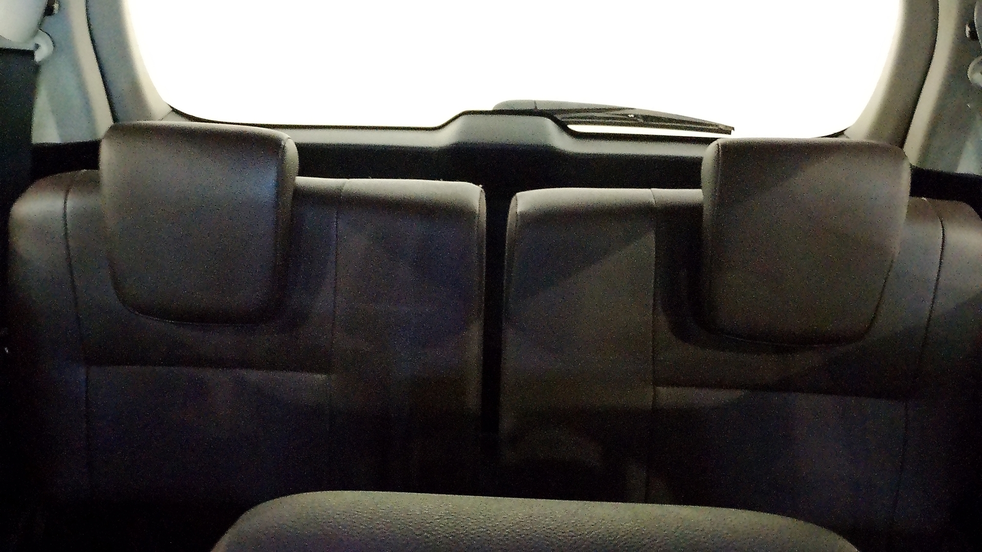 Toyota Fortuner — foto 15 de 17