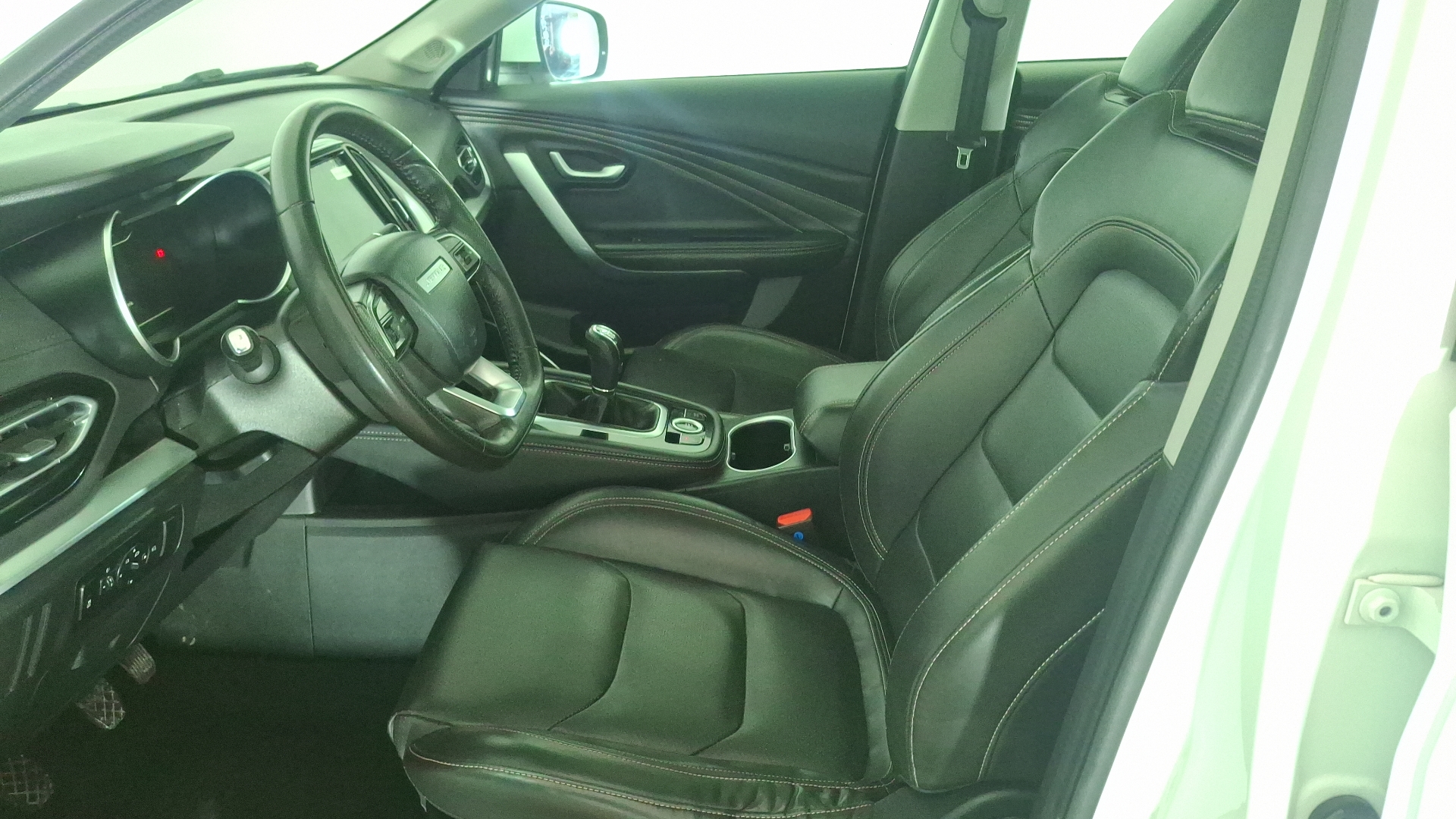 Jetour X70 — foto 14 de 17