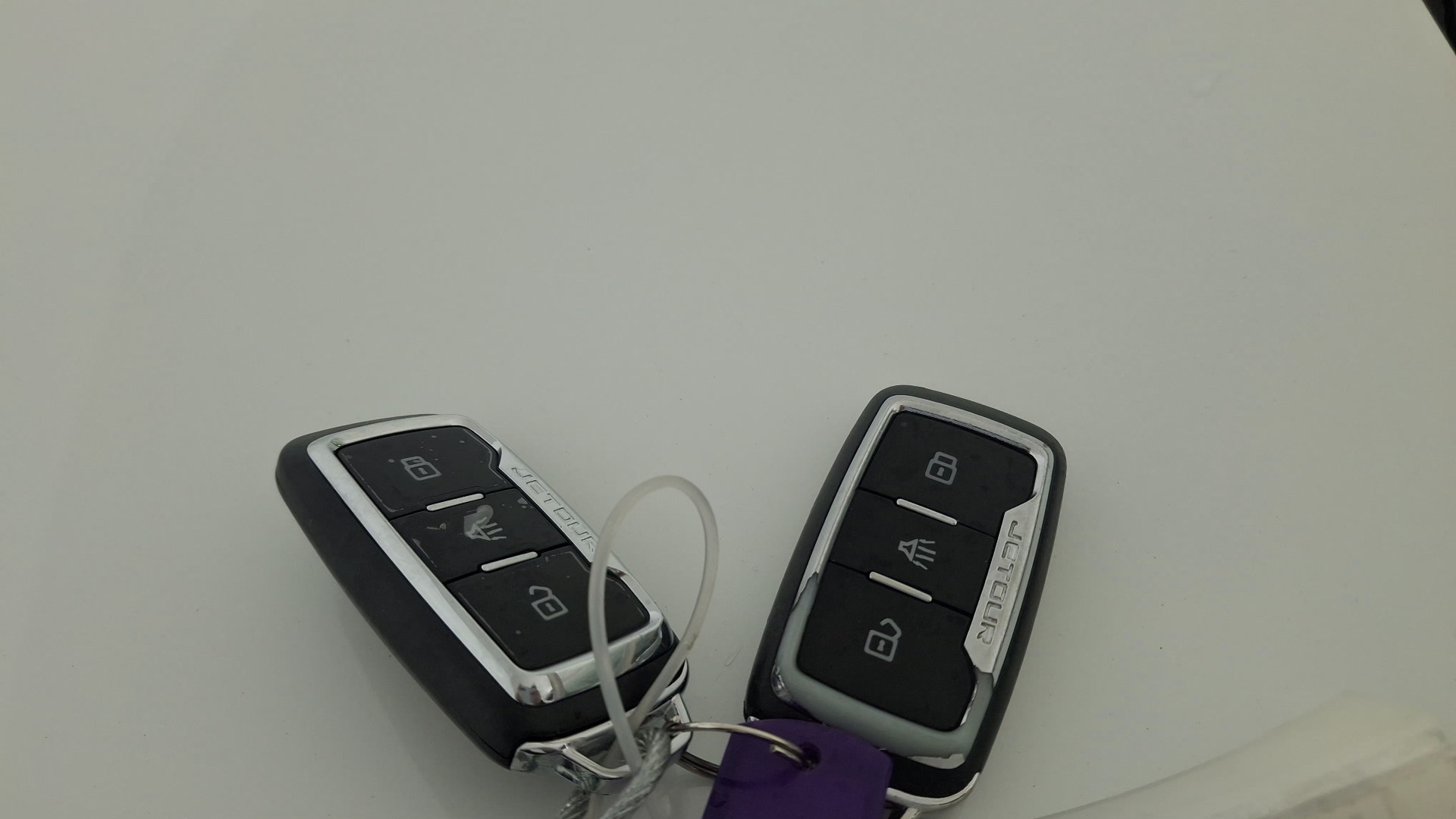 Jetour X70 — foto 17 de 17