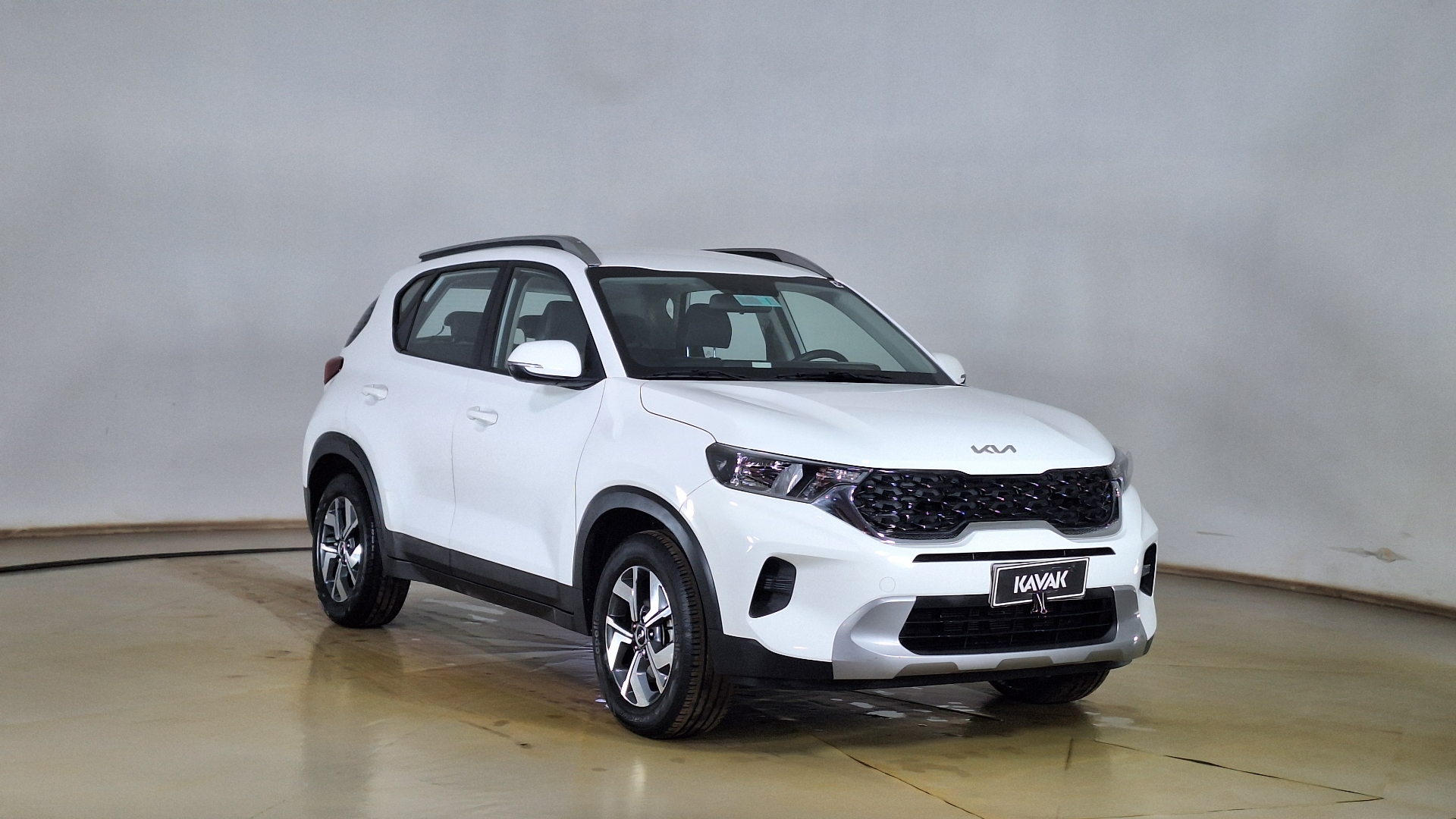 KIA Sonet — foto 3 de 16