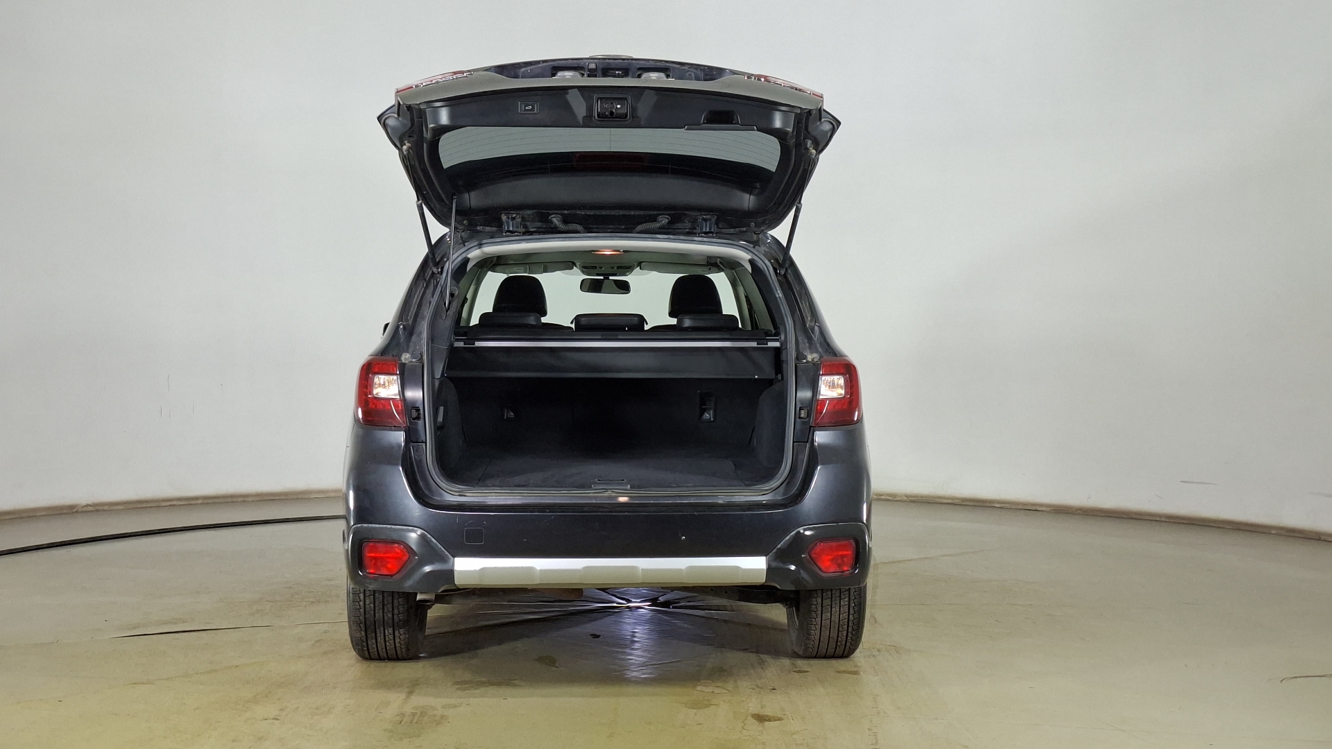 Subaru Outback — foto 6 de 17