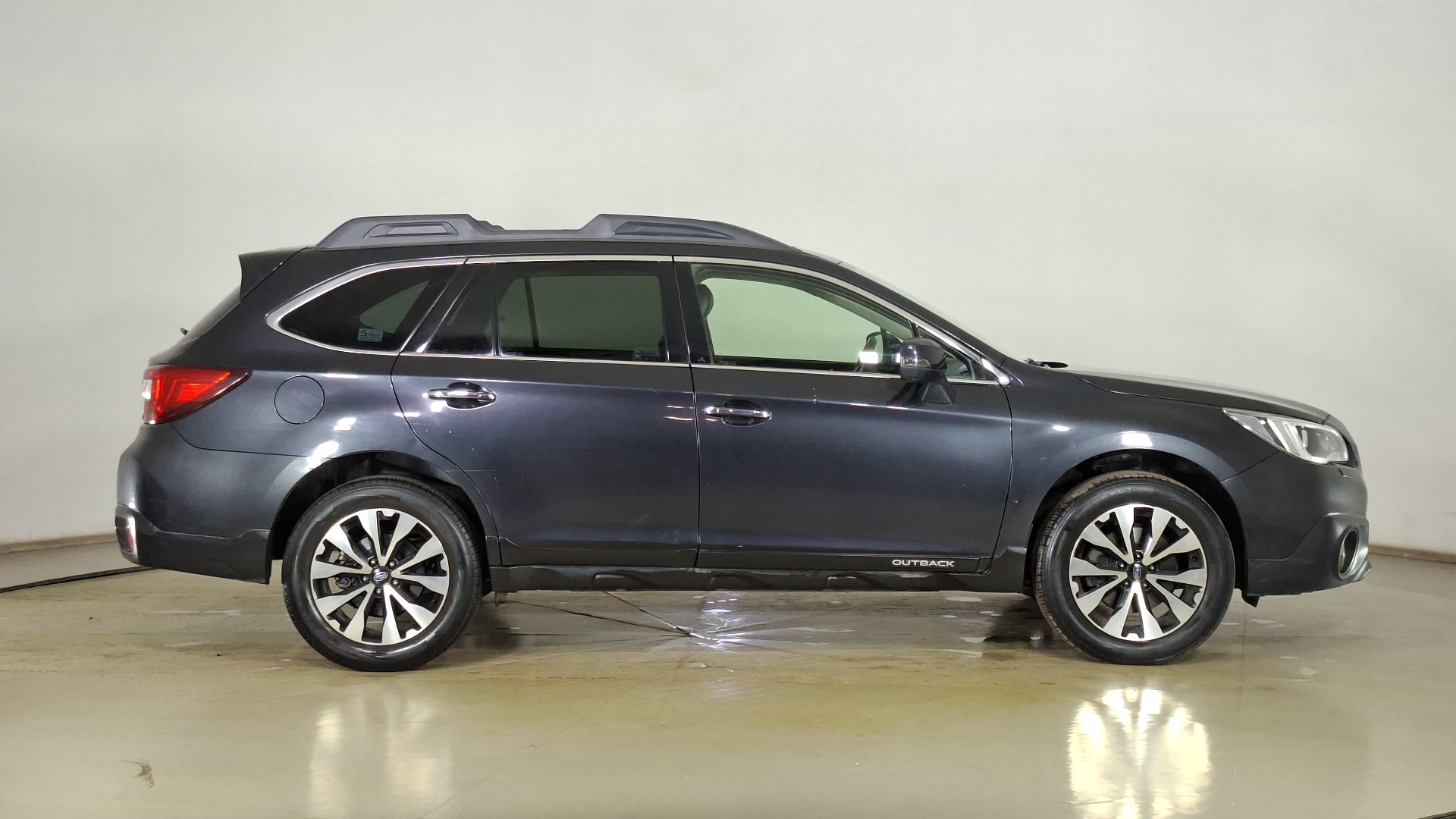 Subaru Outback — foto 4 de 17