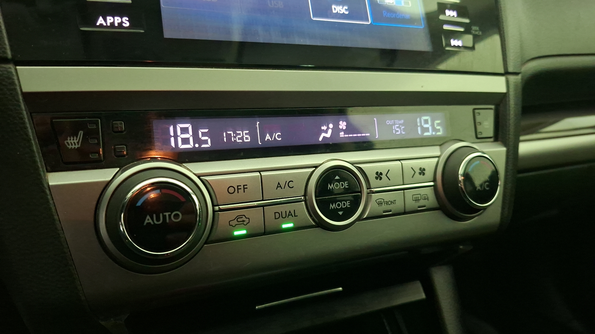Subaru Outback — foto 16 de 17