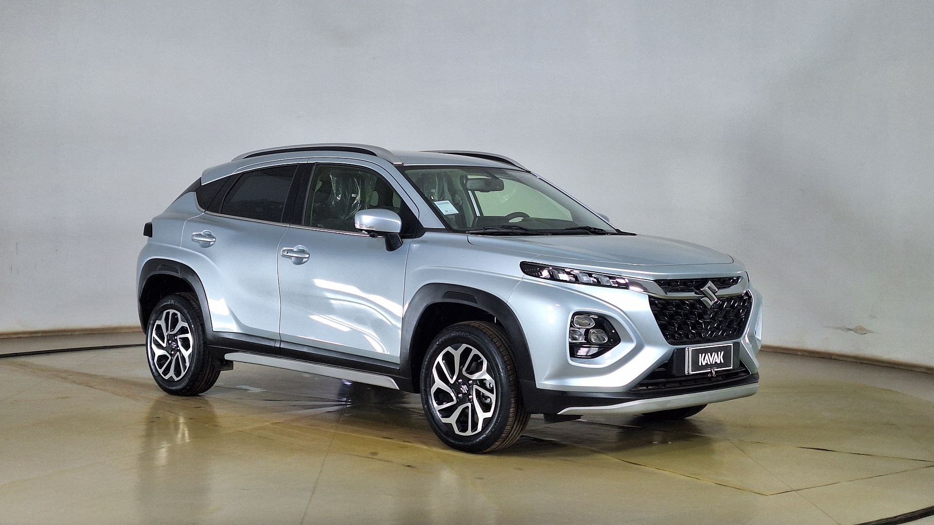 Suzuki Fronx — foto 3 de 16