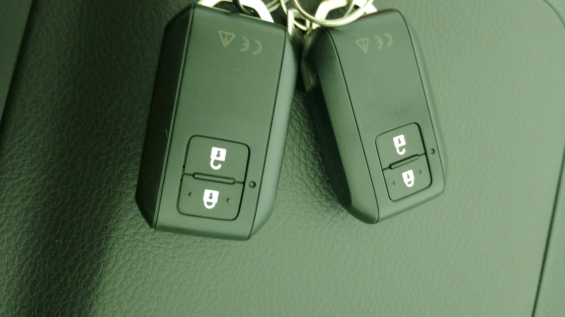 Suzuki Fronx — foto 16 de 16