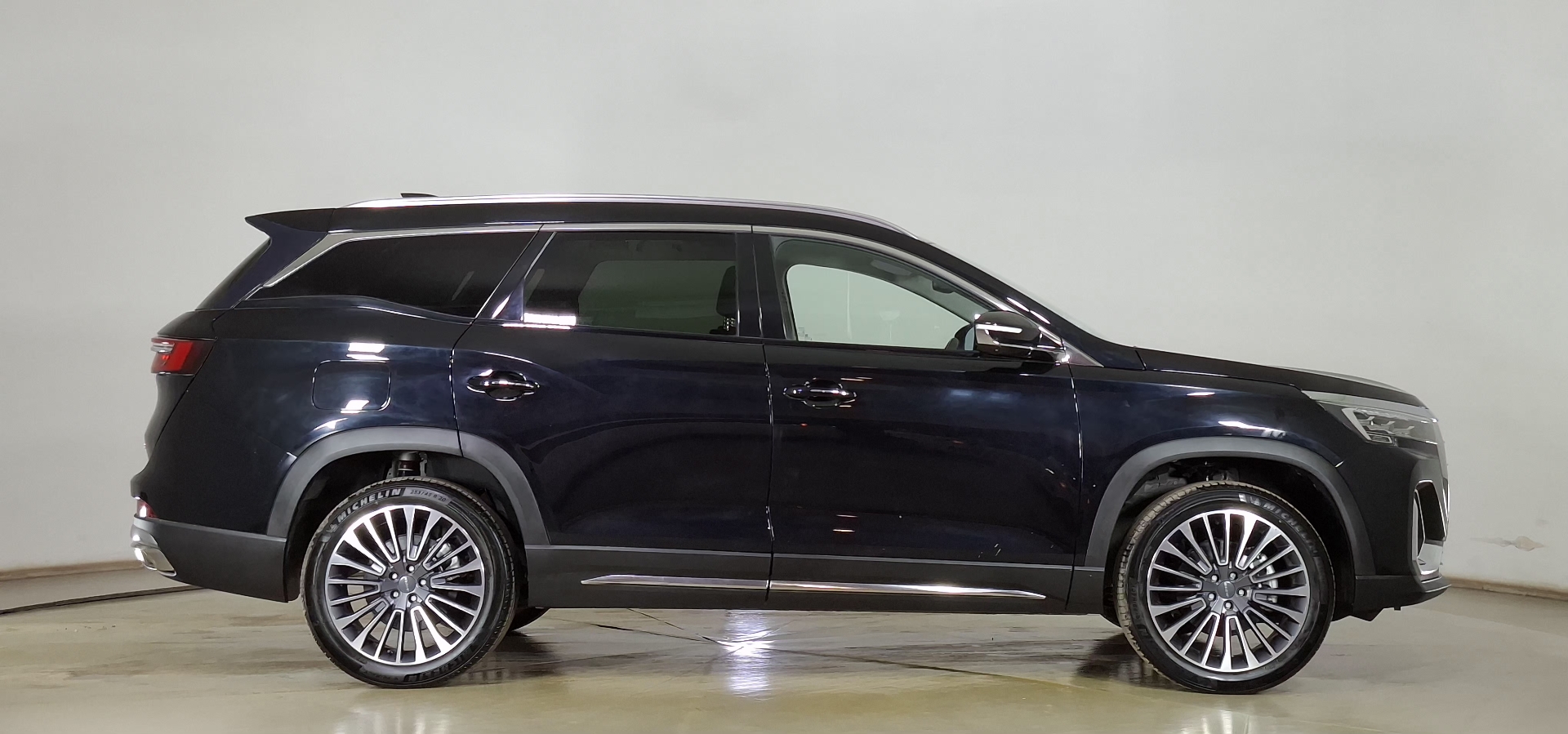 Jetour X90 Plus — foto 4 de 18