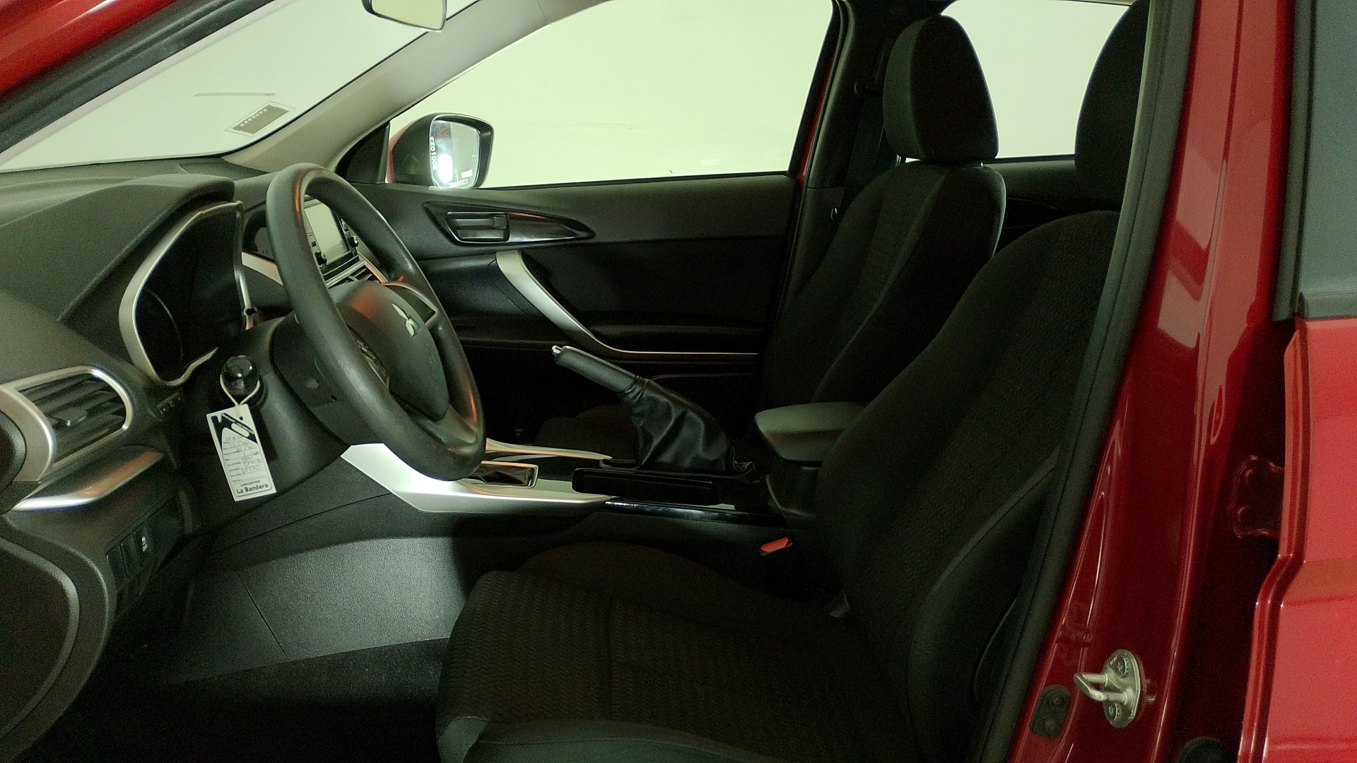 Mitsubishi Eclipse Cross — foto 13 de 16